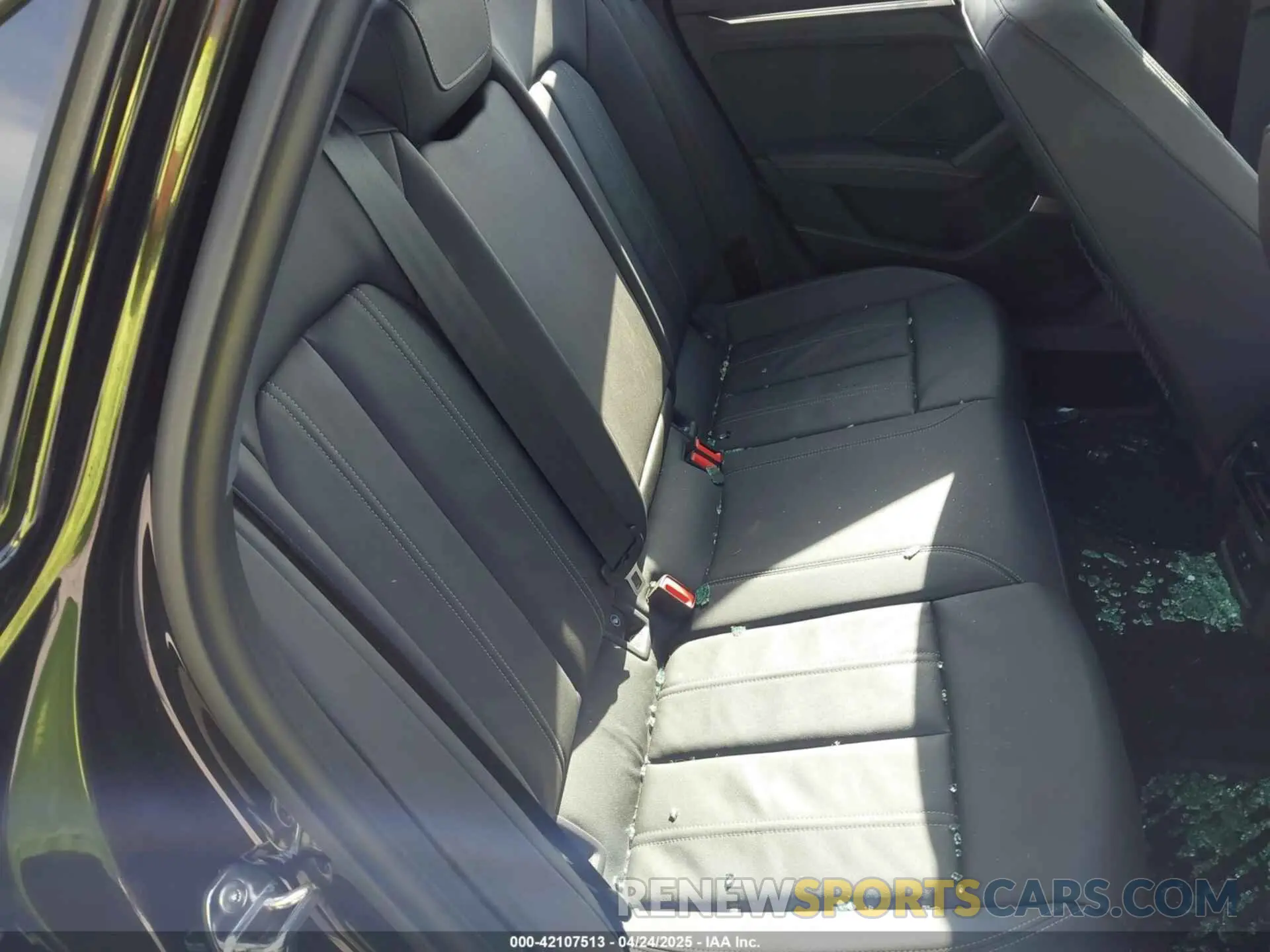 8 fotografías del automóvil dañado WAUHUDGY1PA022956 AUDI A3 2023