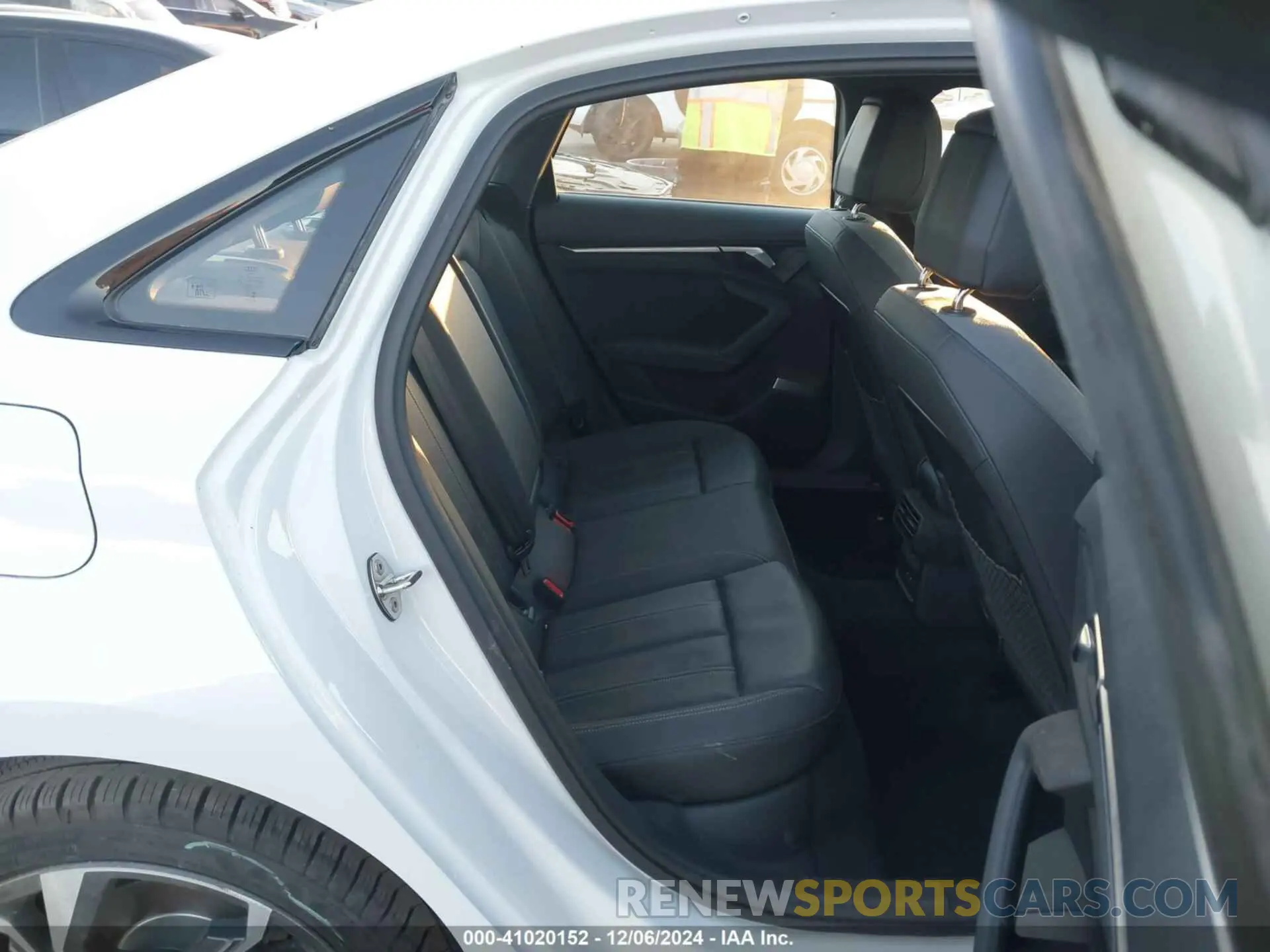 8 fotografías del automóvil dañado WAUHUDGY2PA145388 AUDI A3 2023