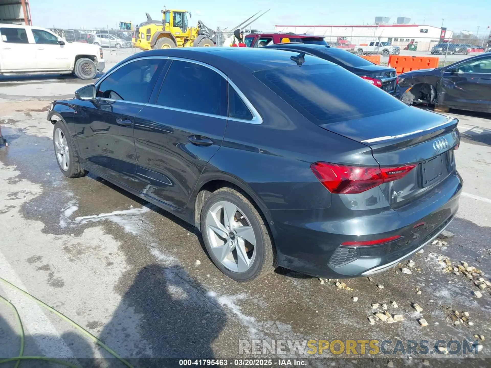 3 fotografías del automóvil dañado WAUHUDGY7PA020774 AUDI A3 2023