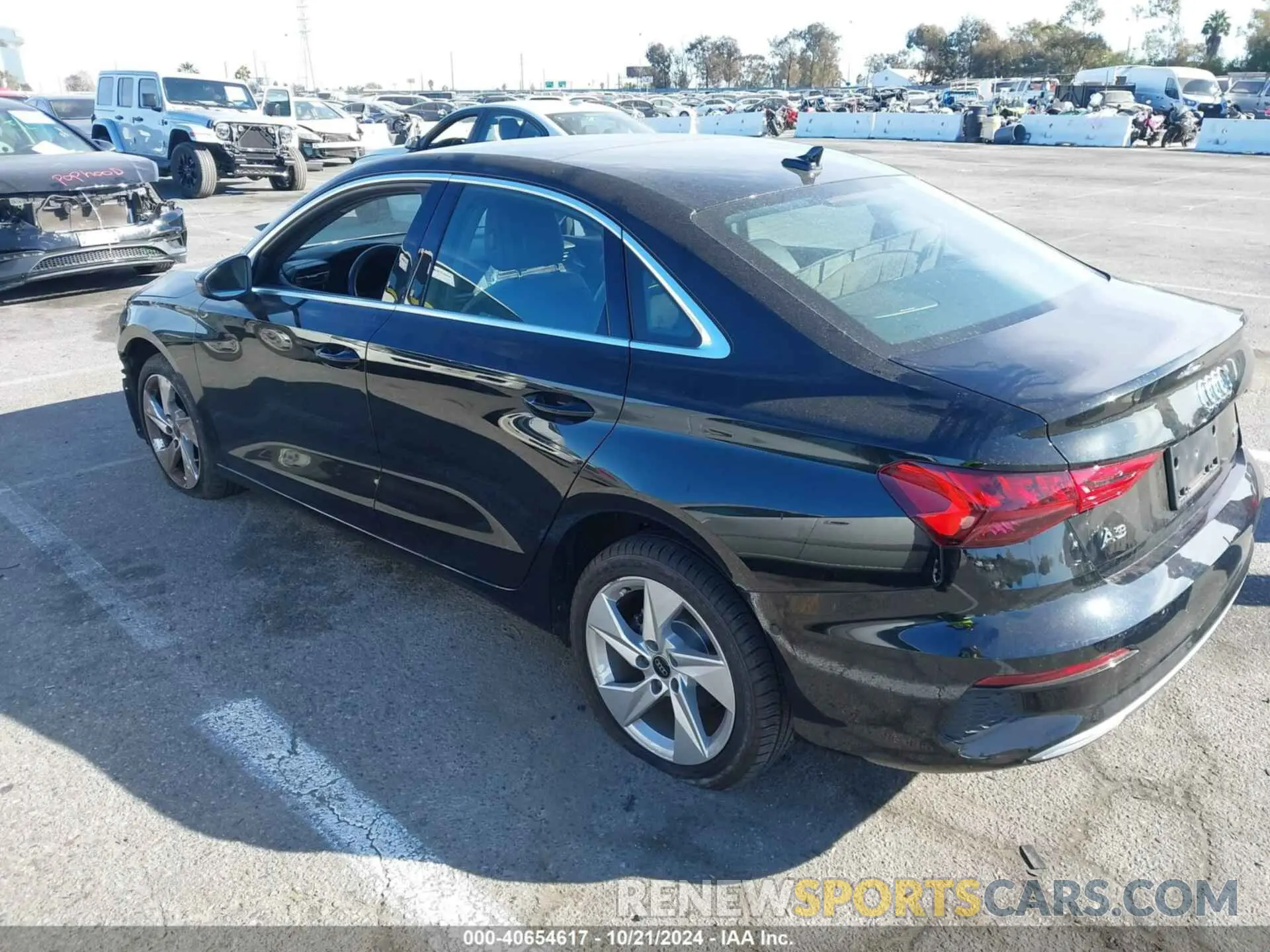 3 fotografías del automóvil dañado WAUHUDGY7PA106232 AUDI A3 2023