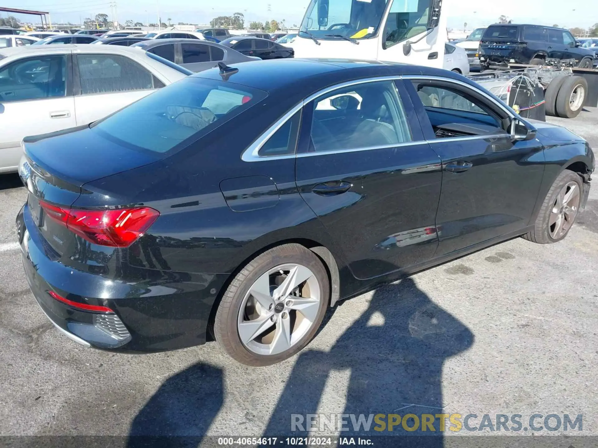 4 fotografías del automóvil dañado WAUHUDGY7PA106232 AUDI A3 2023
