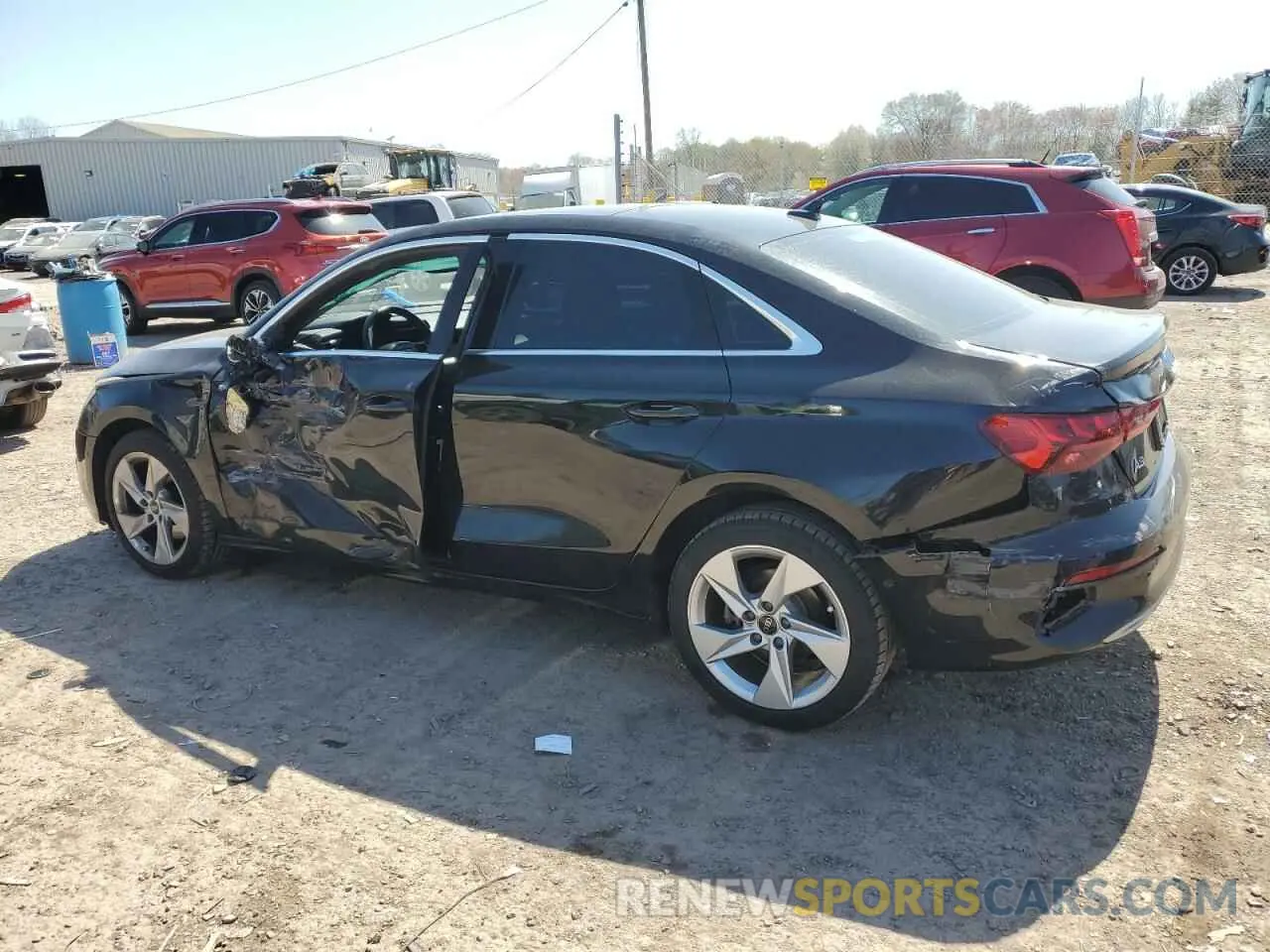 2 fotografías del automóvil dañado WAUHUDGYXPA082671 AUDI A3 2023