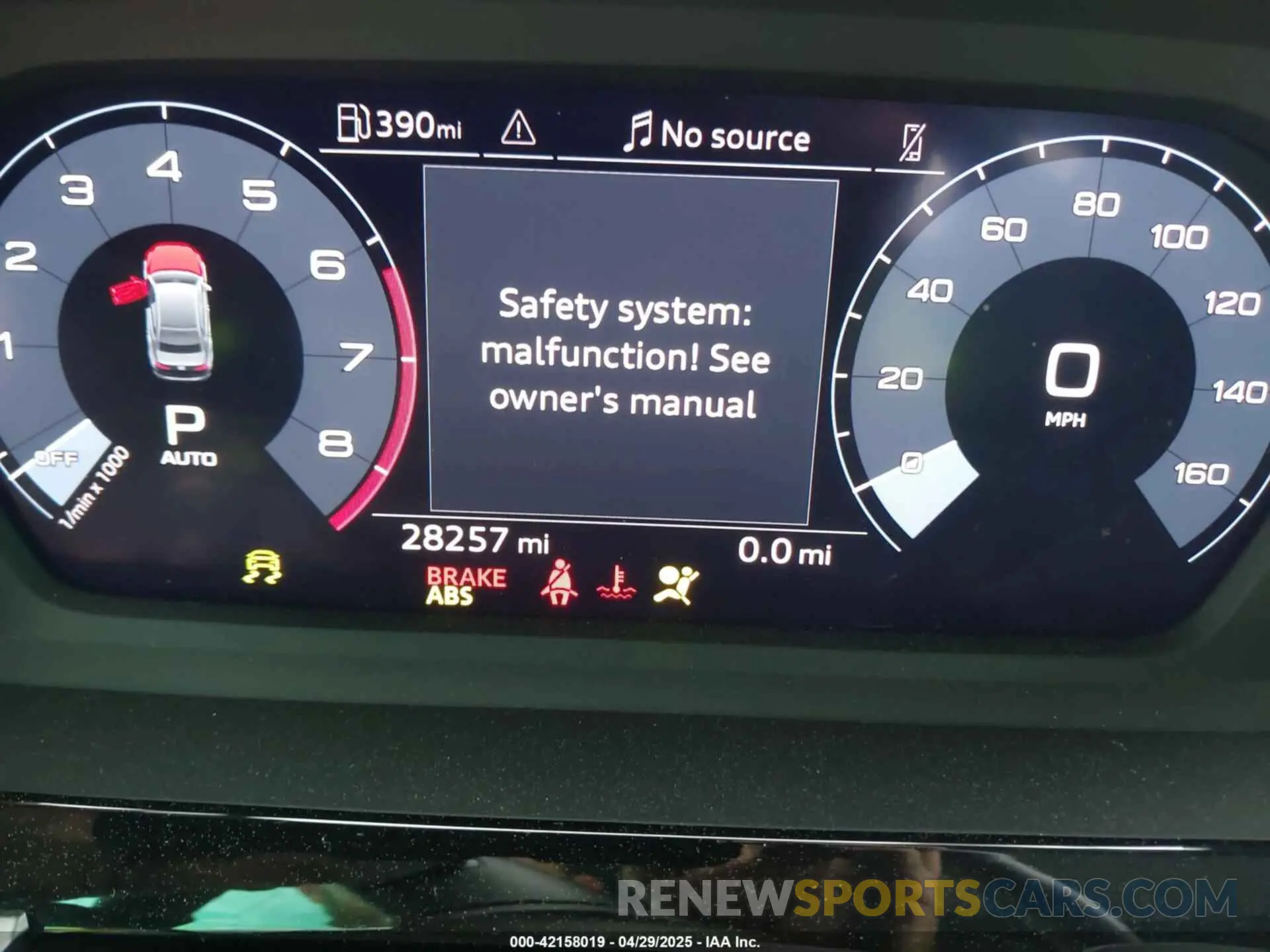 15 fotografías del automóvil dañado WAUAUDGY2RA102660 AUDI A3 2024