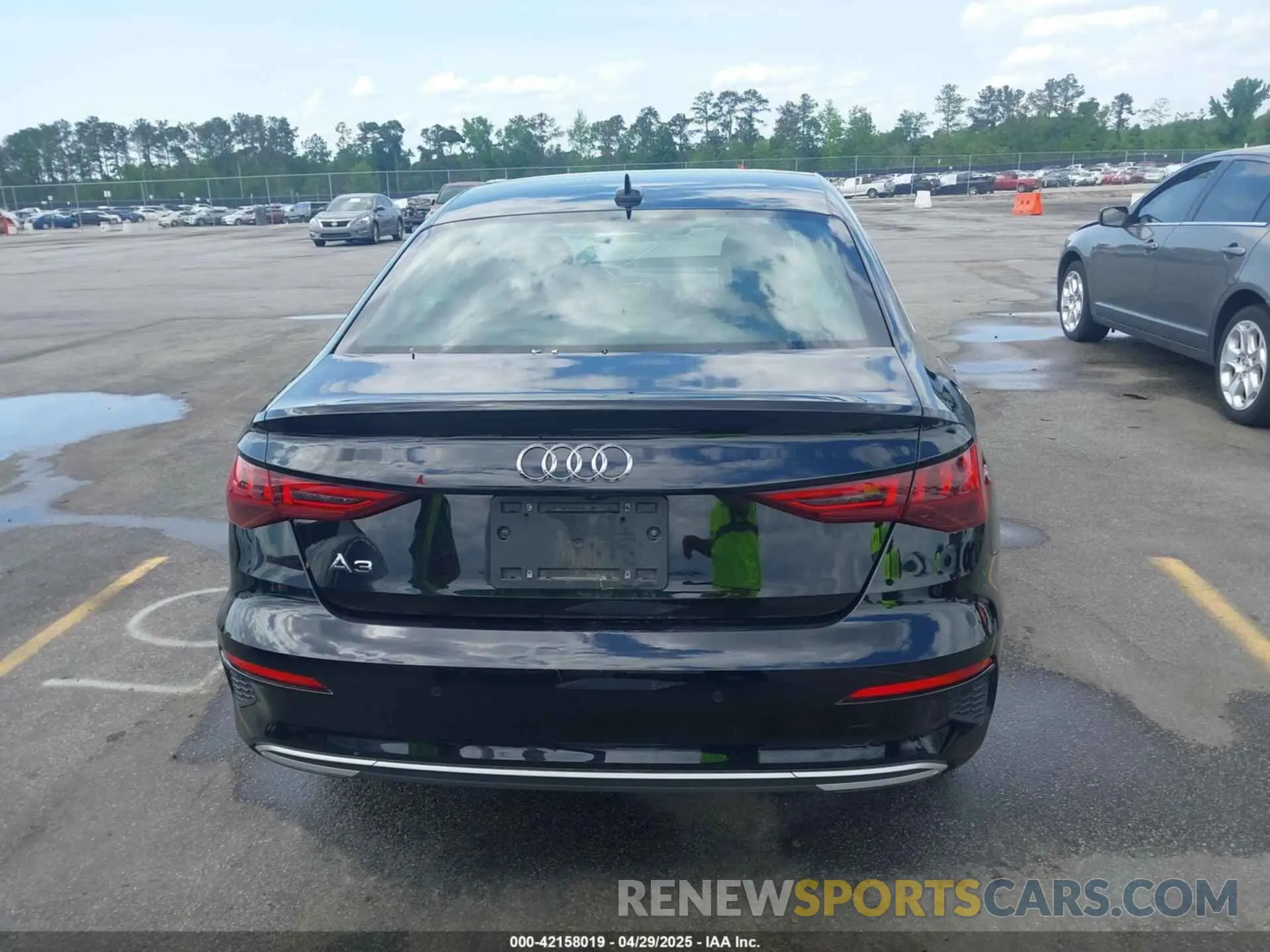 16 fotografías del automóvil dañado WAUAUDGY2RA102660 AUDI A3 2024