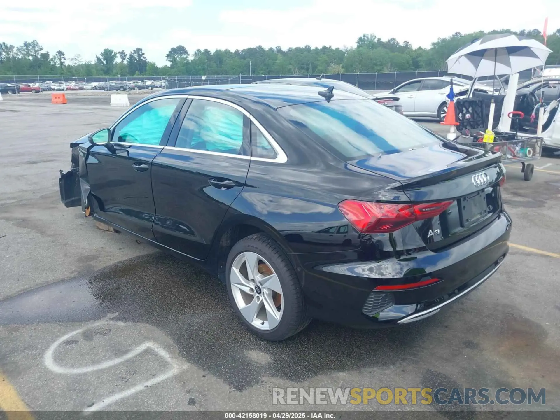 3 fotografías del automóvil dañado WAUAUDGY2RA102660 AUDI A3 2024