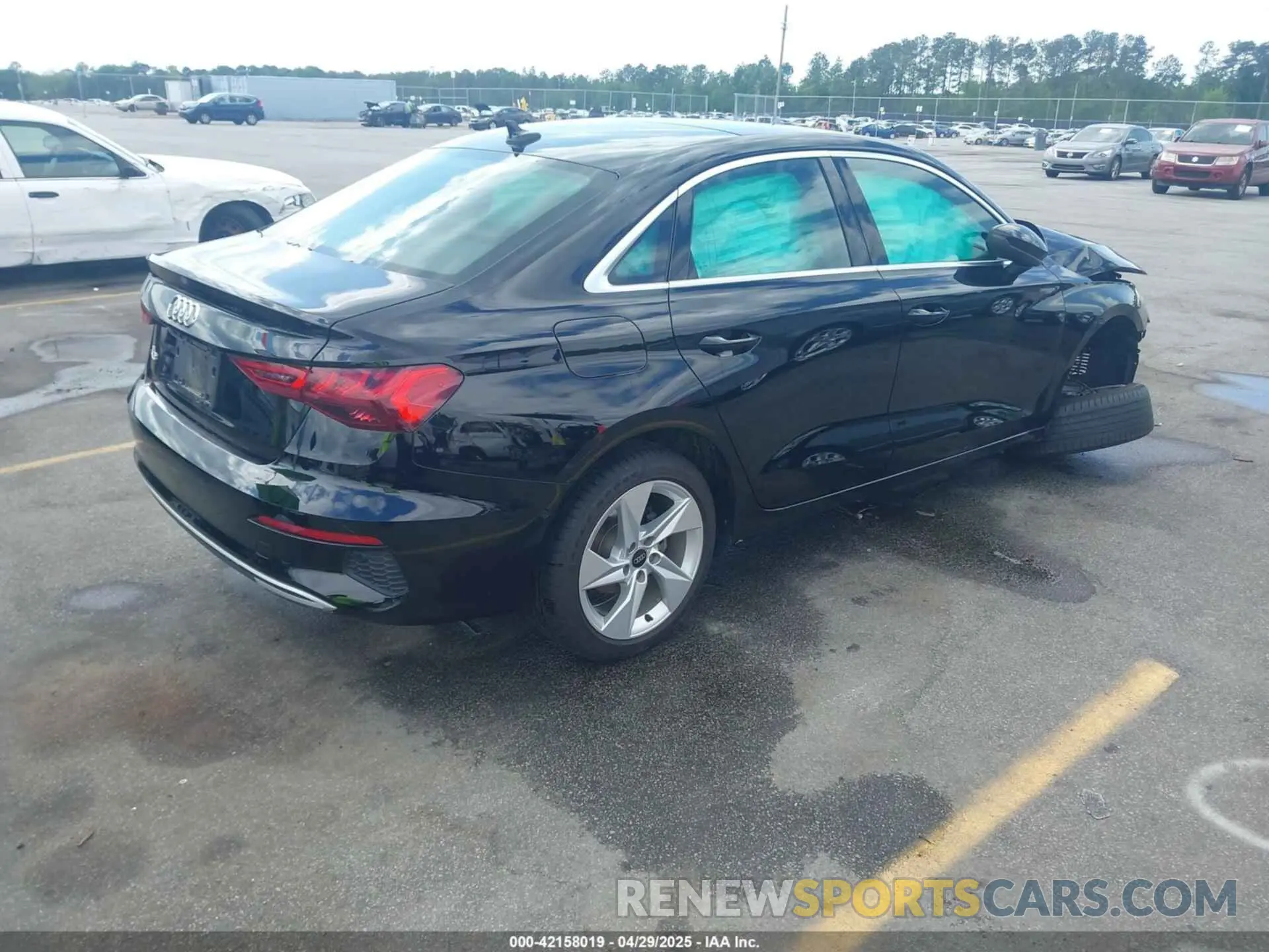 4 fotografías del automóvil dañado WAUAUDGY2RA102660 AUDI A3 2024