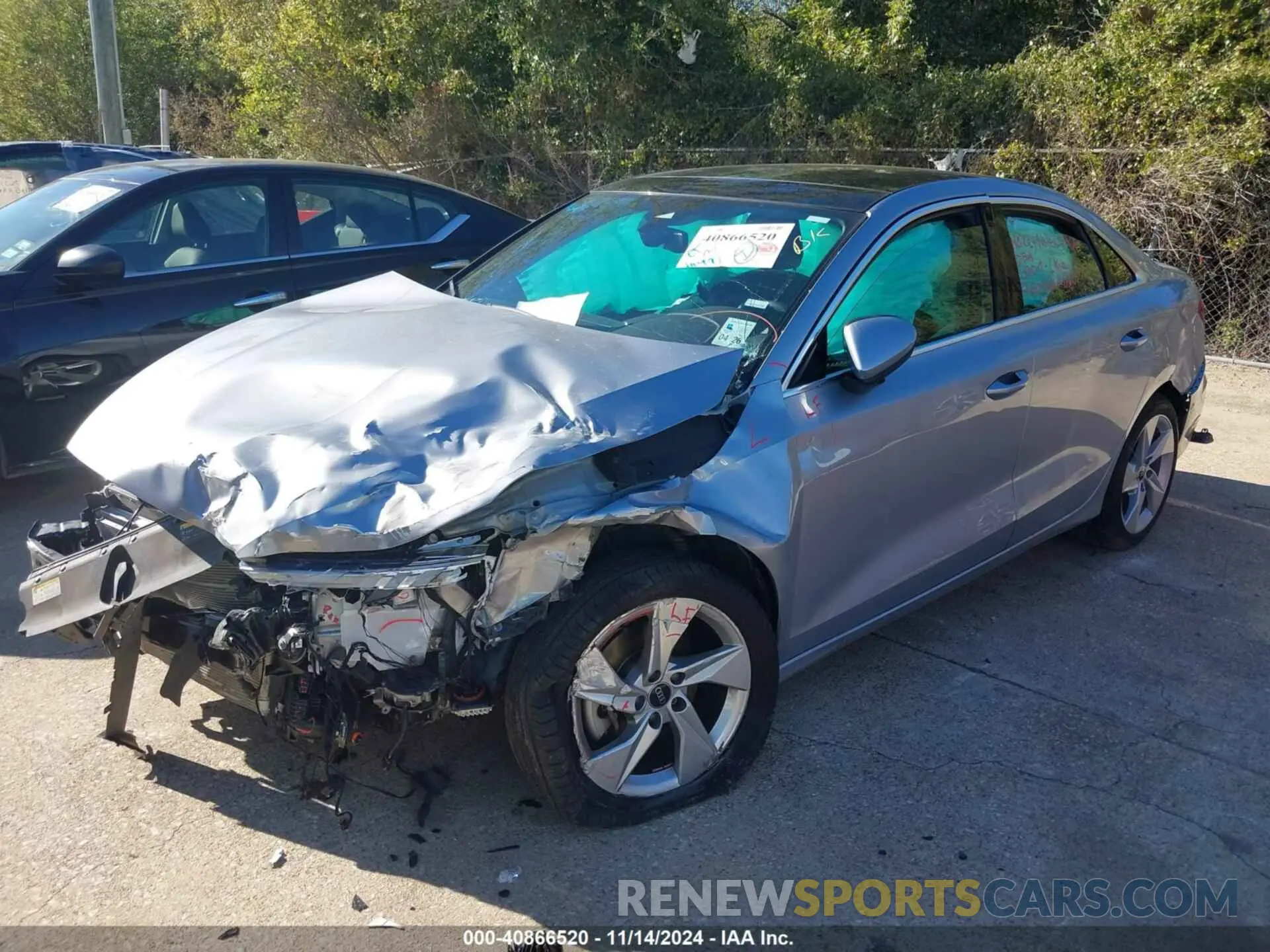 2 fotografías del automóvil dañado WAUAUDGY3RA099512 AUDI A3 2024