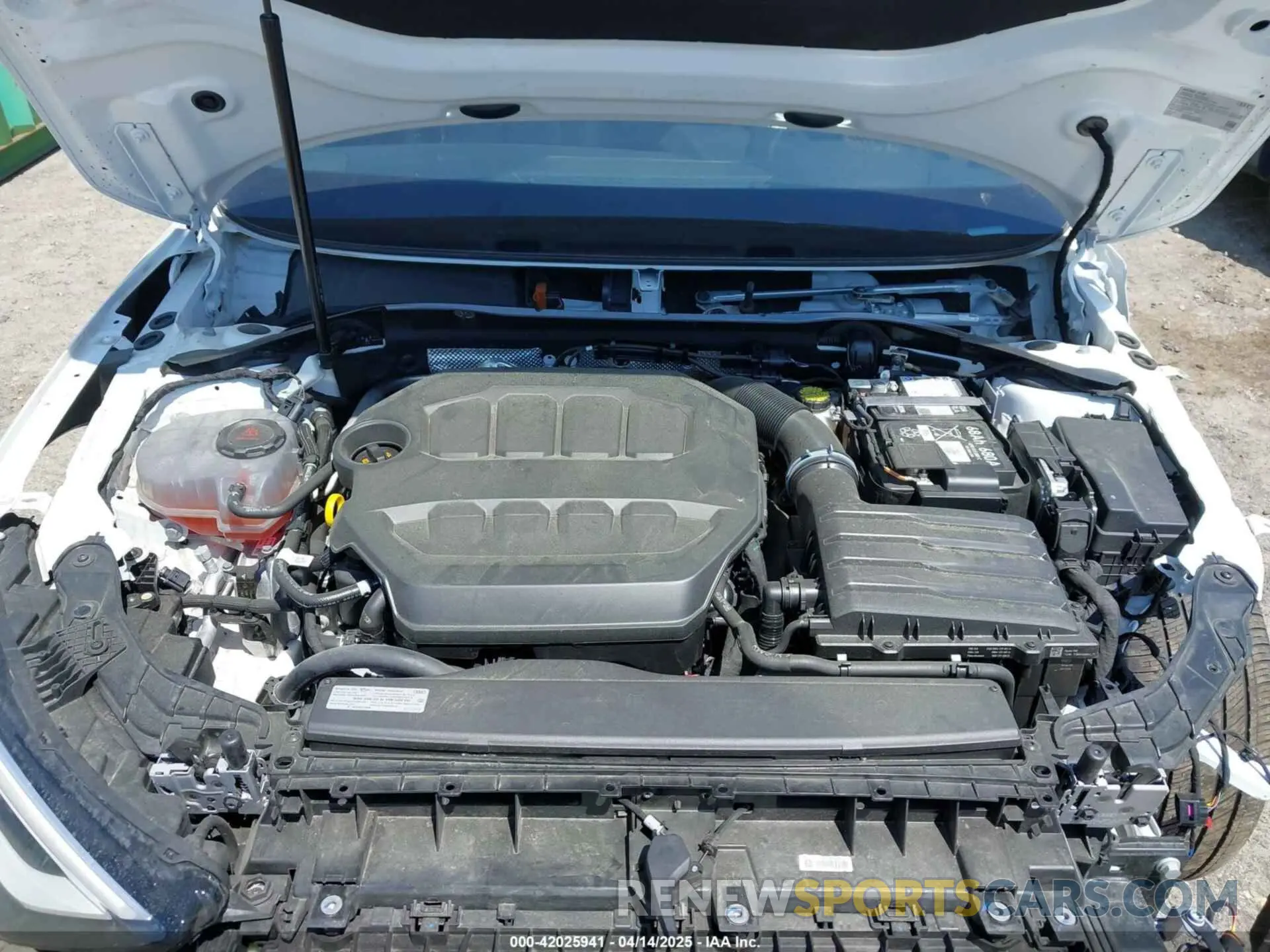 10 fotografías del automóvil dañado WAUAUDGY4RA011115 AUDI A3 2024