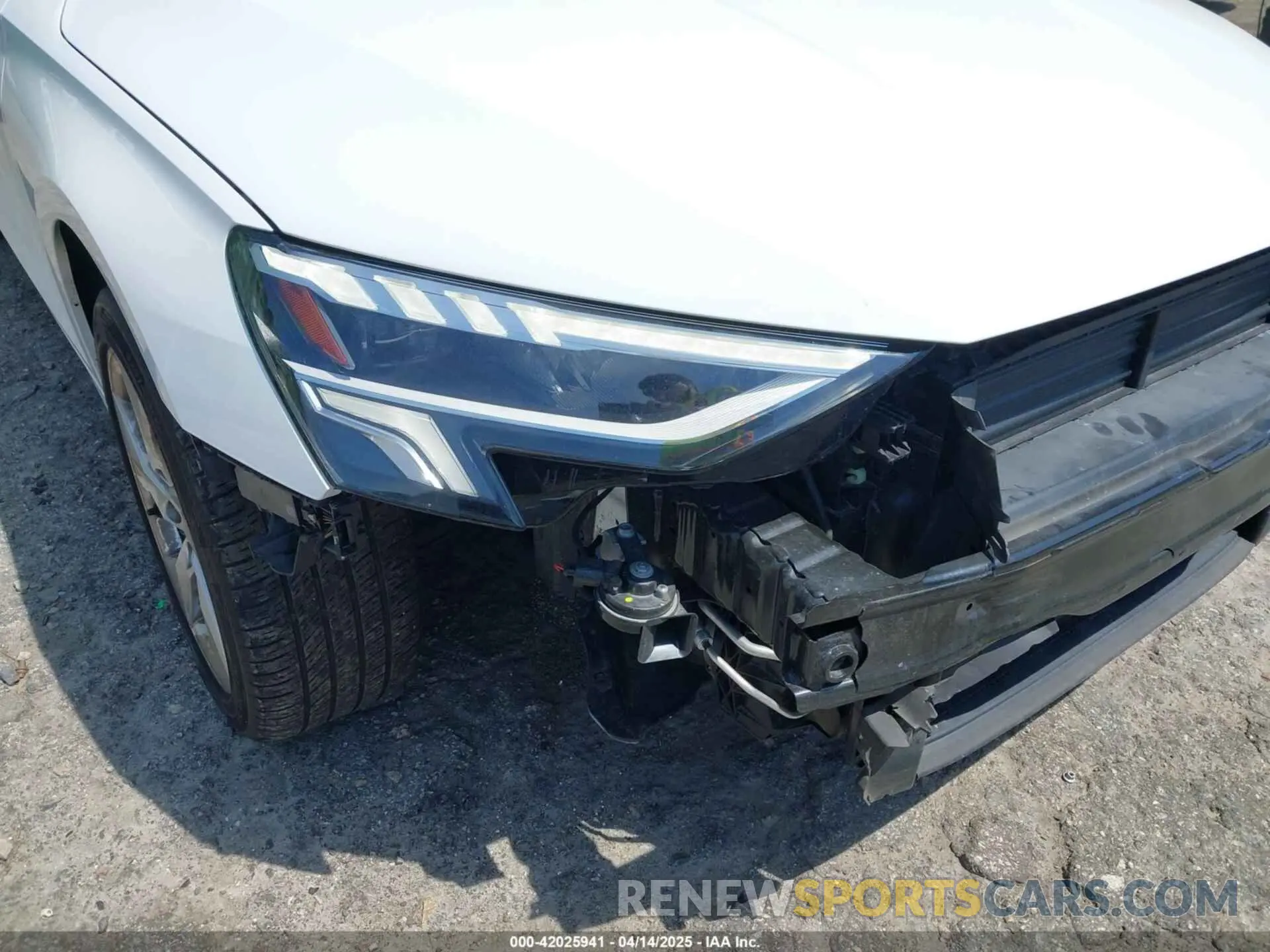 20 fotografías del automóvil dañado WAUAUDGY4RA011115 AUDI A3 2024
