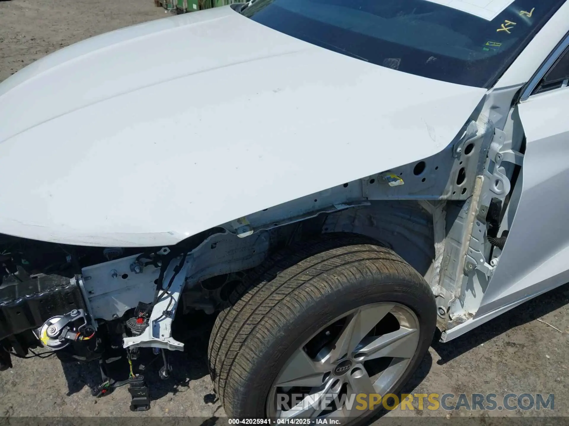 6 fotografías del automóvil dañado WAUAUDGY4RA011115 AUDI A3 2024