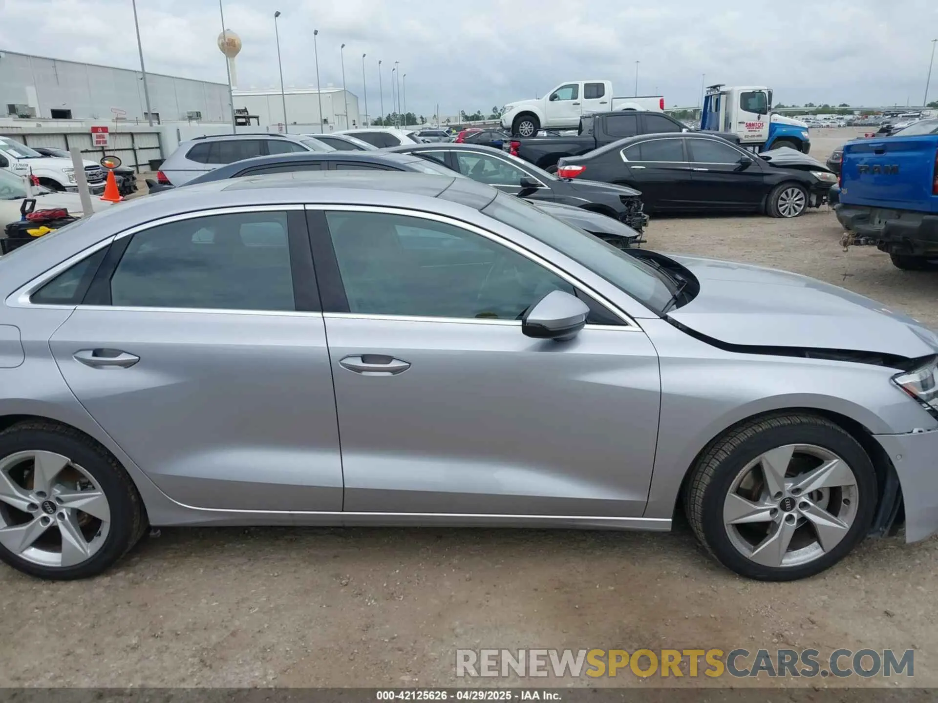 13 fotografías del automóvil dañado WAUAUDGY4RA043398 AUDI A3 2024