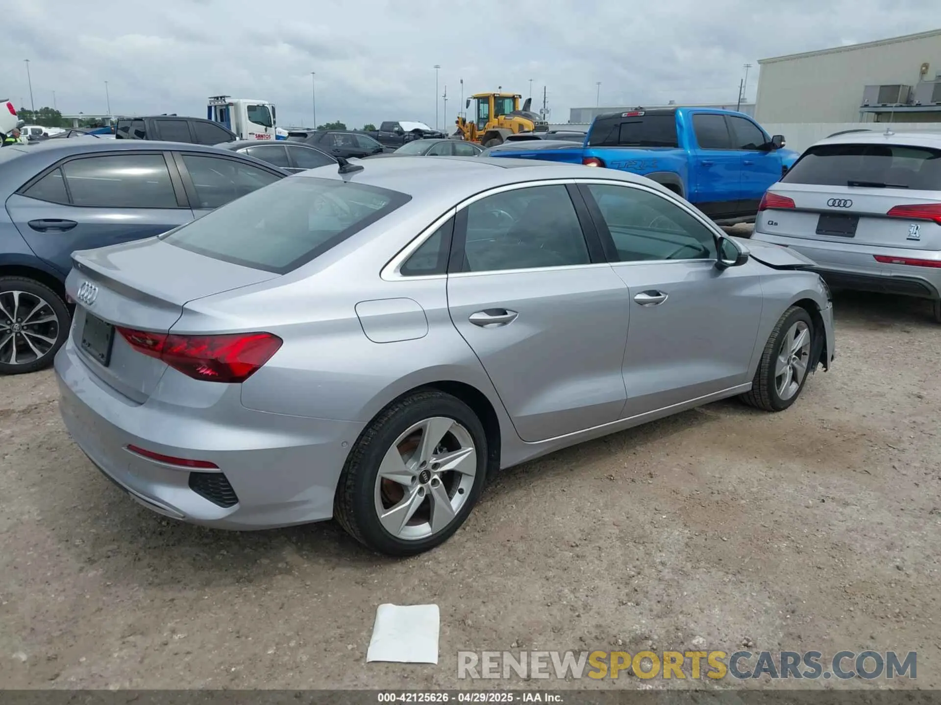 4 fotografías del automóvil dañado WAUAUDGY4RA043398 AUDI A3 2024