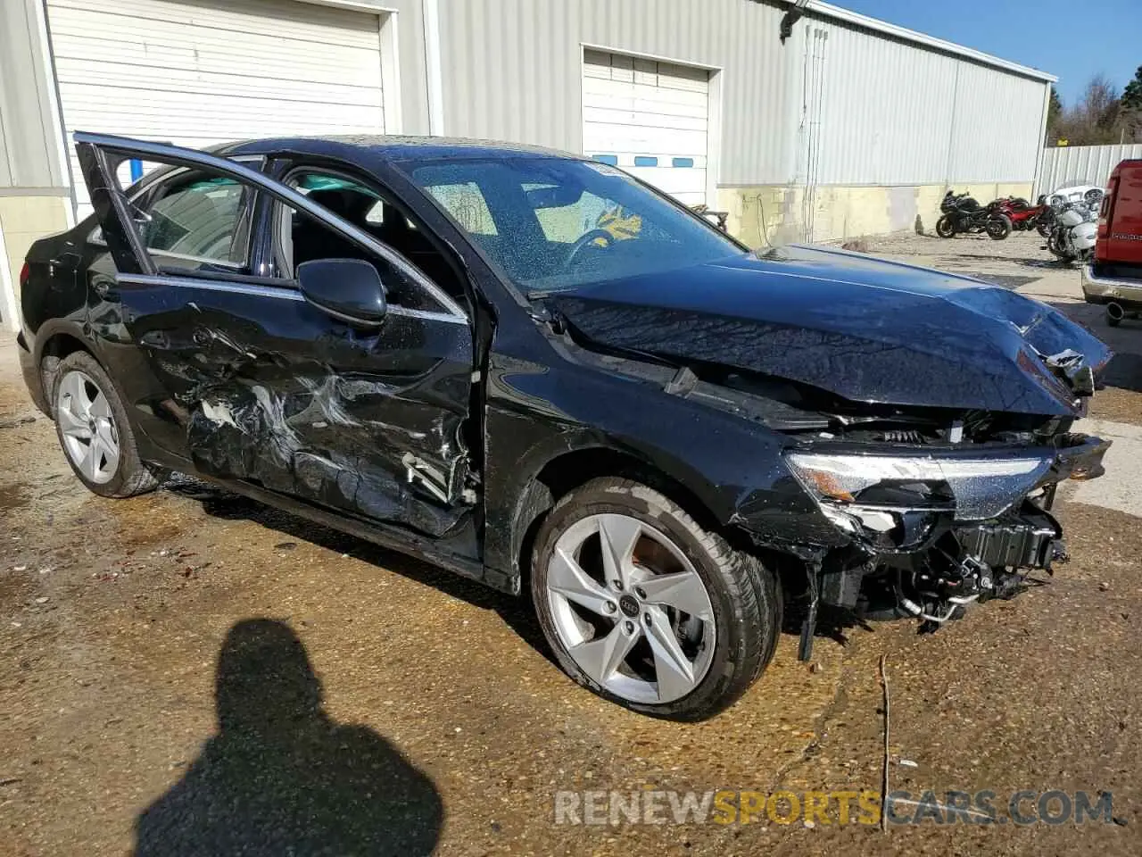 4 fotografías del automóvil dañado WAUAUDGY5RA109652 AUDI A3 2024