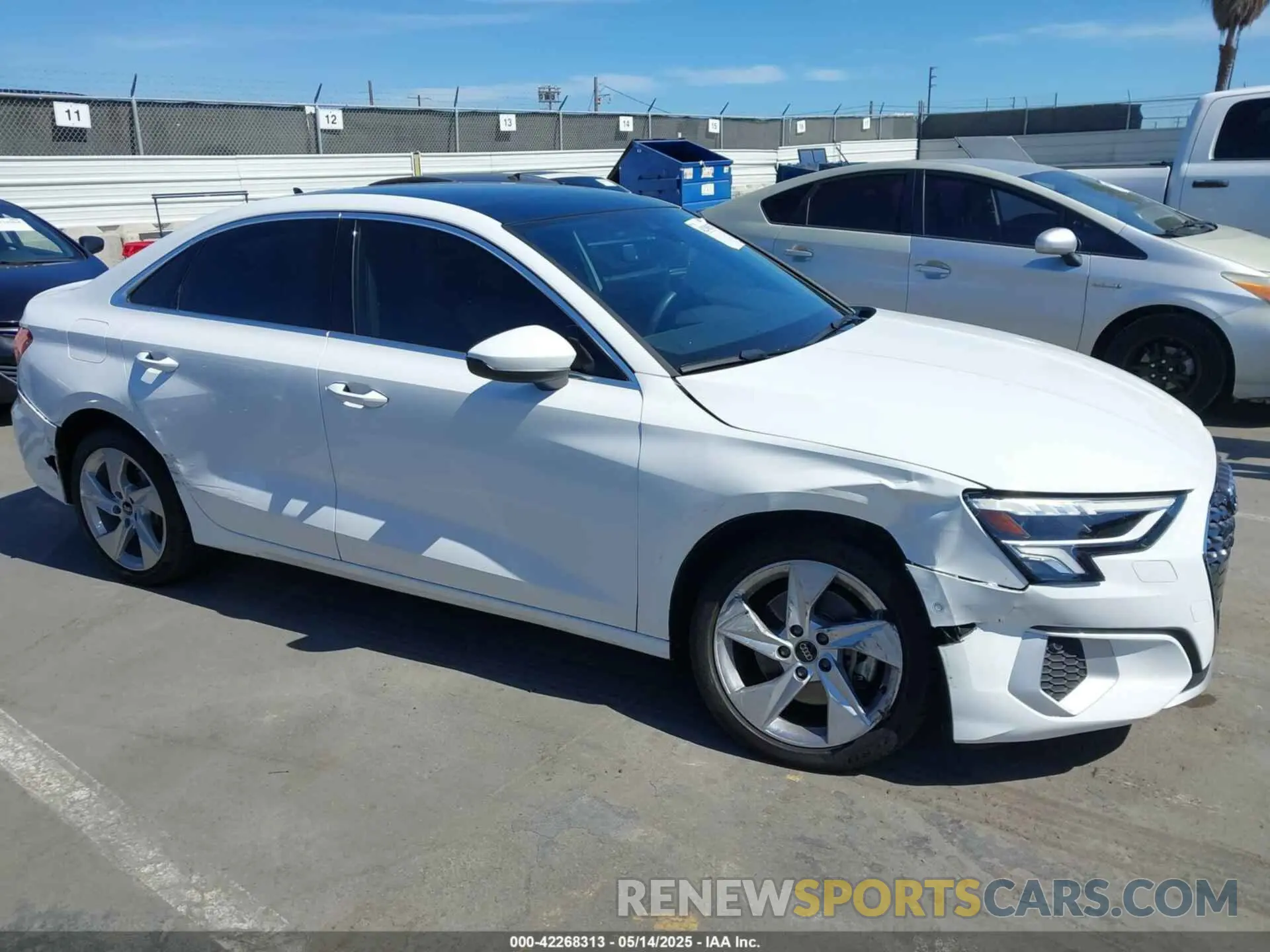 6 fotografías del automóvil dañado WAUGUDGY1RA066860 AUDI A3 2024