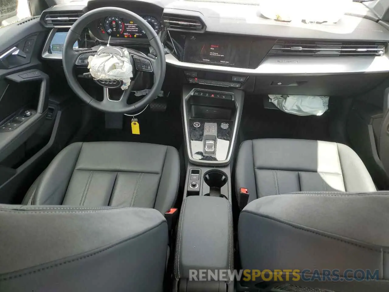 8 fotografías del automóvil dañado WAUGUDGY7RA138483 AUDI A3 2024