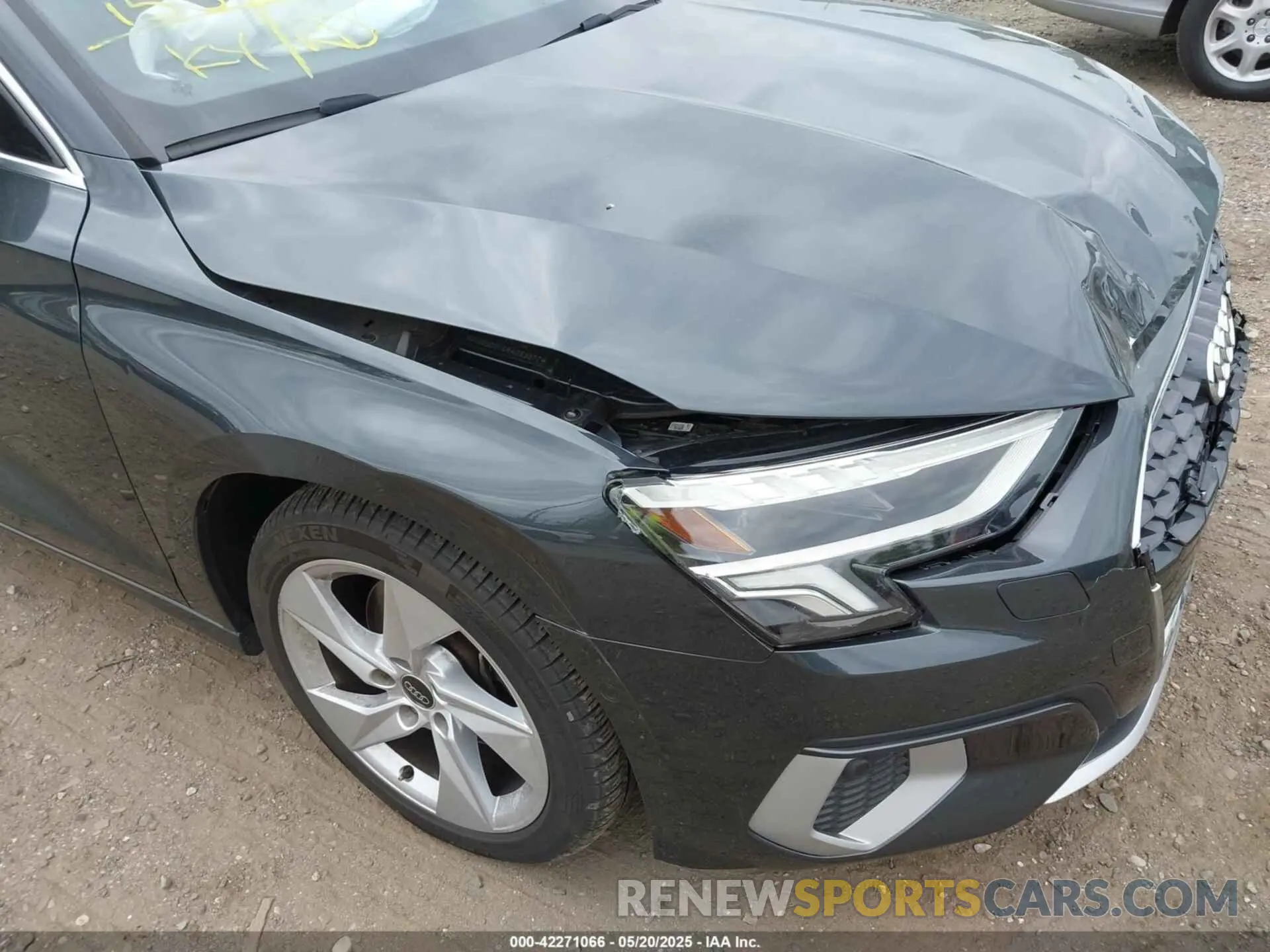 18 fotografías del automóvil dañado WAUGUDGY8RA053877 AUDI A3 2024