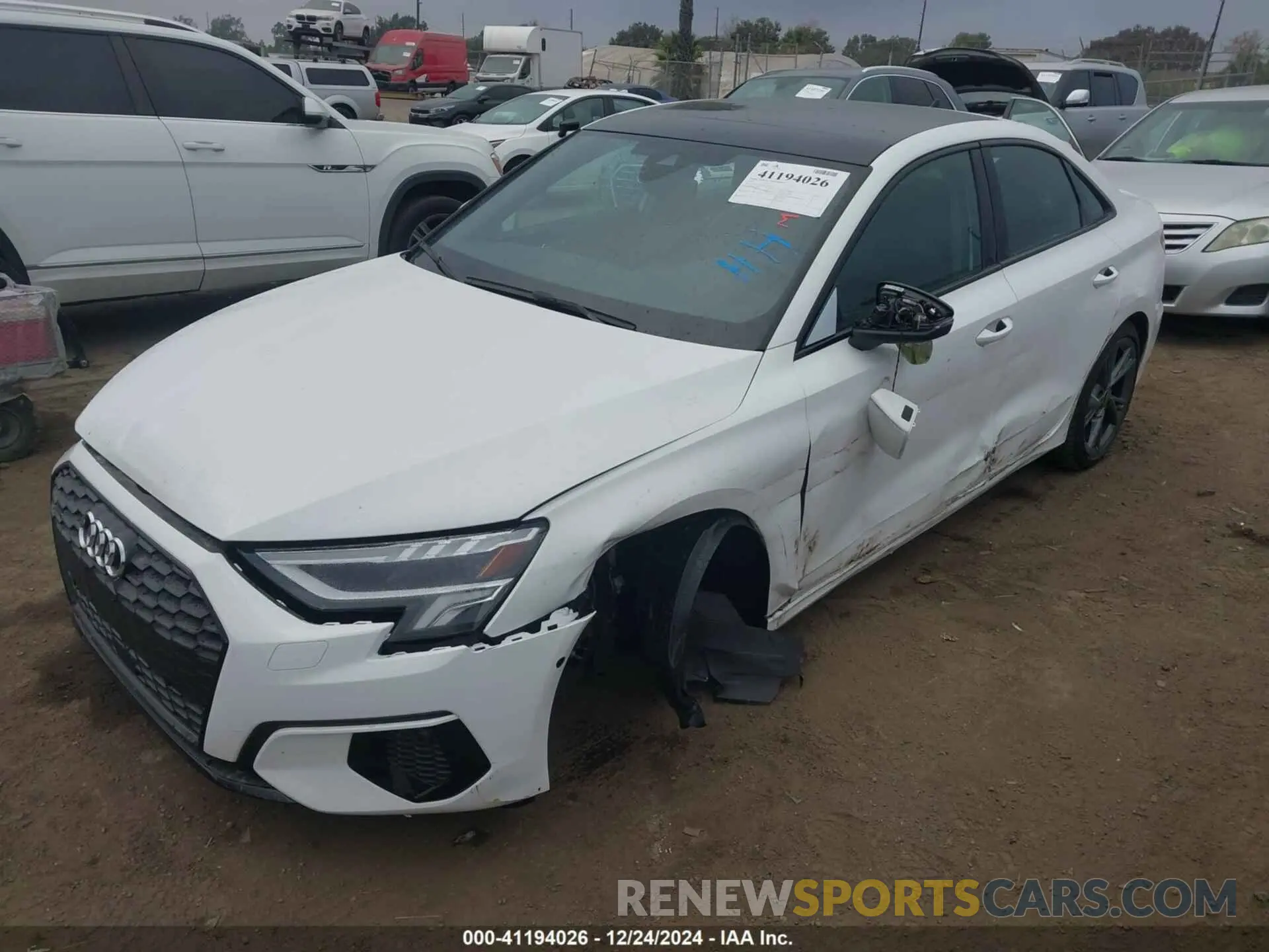 2 fotografías del automóvil dañado WAUGUDGYXRA134735 AUDI A3 2024