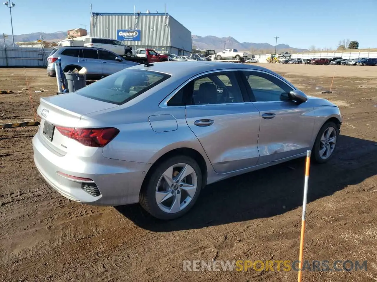 3 fotografías del automóvil dañado WAUHUDGY5RA028746 AUDI A3 2024