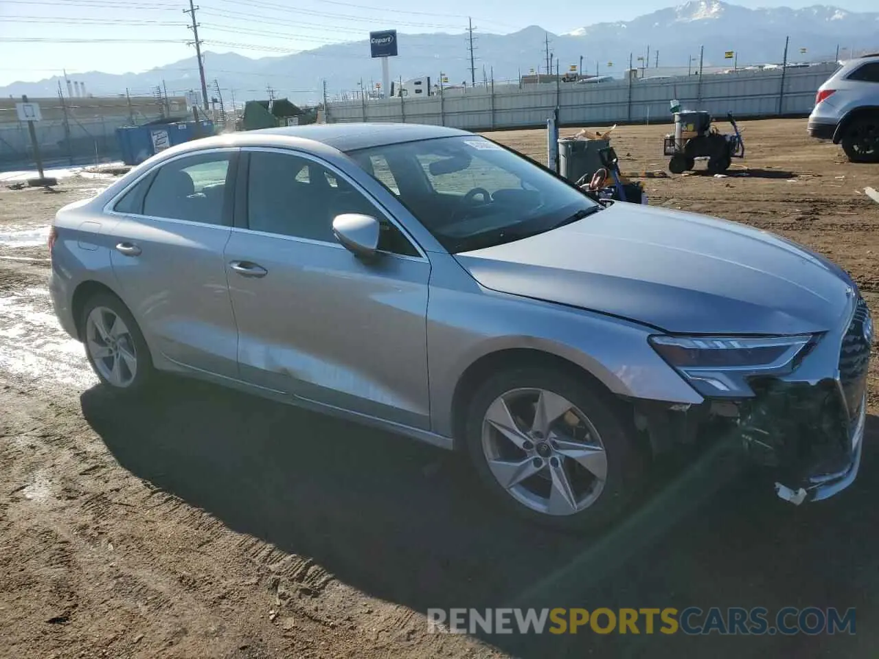 4 fotografías del automóvil dañado WAUHUDGY5RA028746 AUDI A3 2024