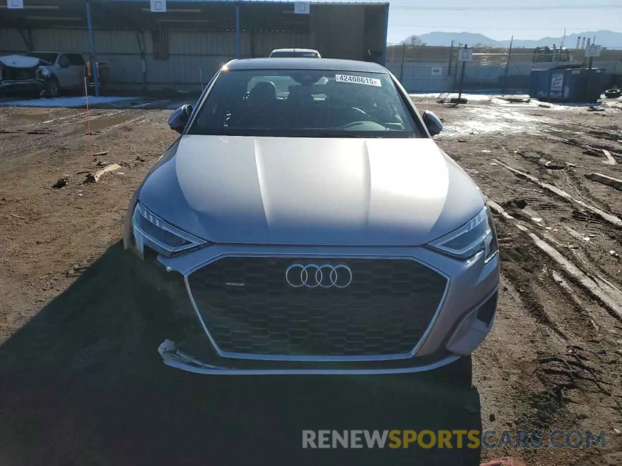5 fotografías del automóvil dañado WAUHUDGY5RA028746 AUDI A3 2024