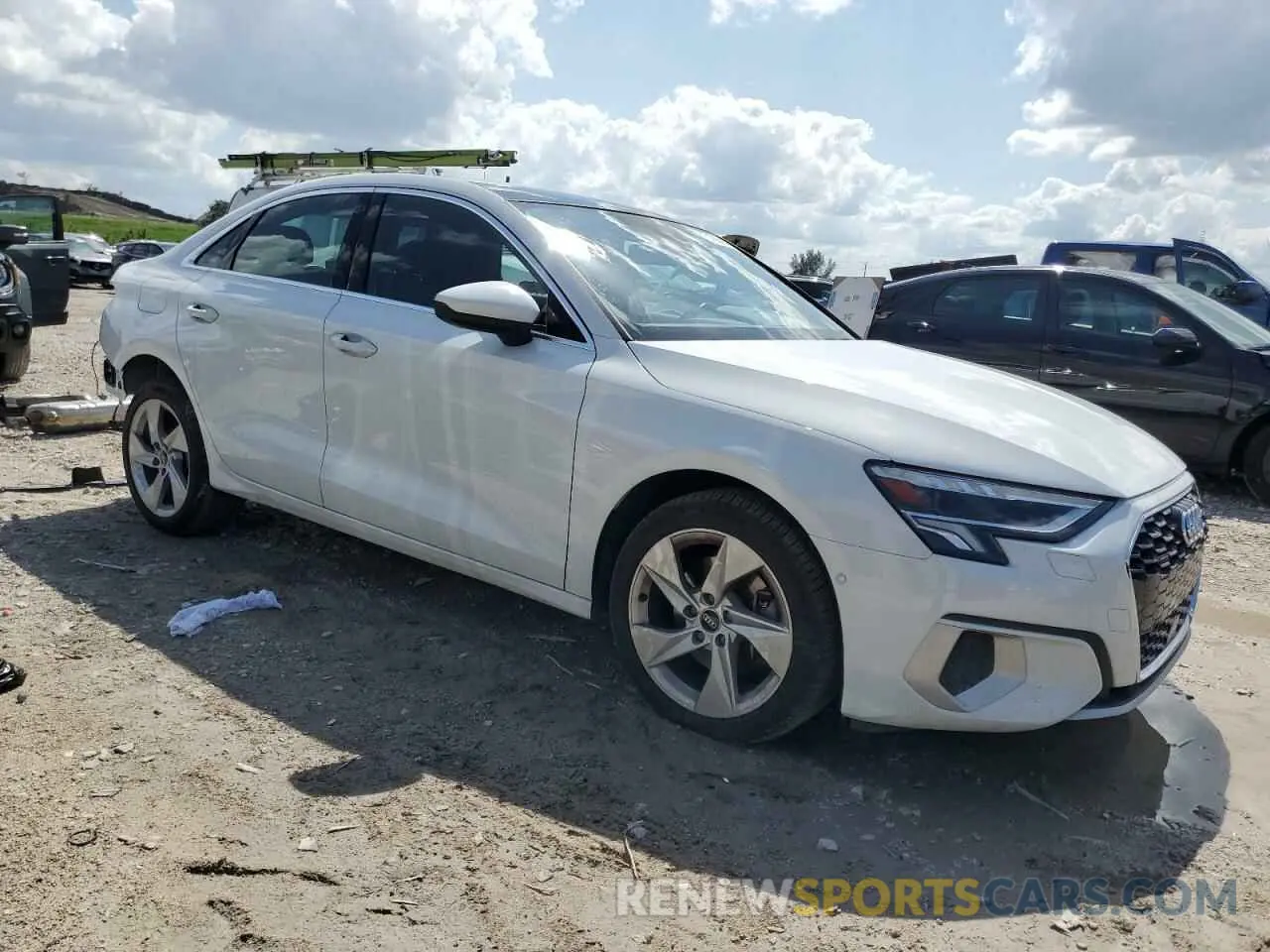 4 fotografías del automóvil dañado WAUHUDGYXRA020819 AUDI A3 2024