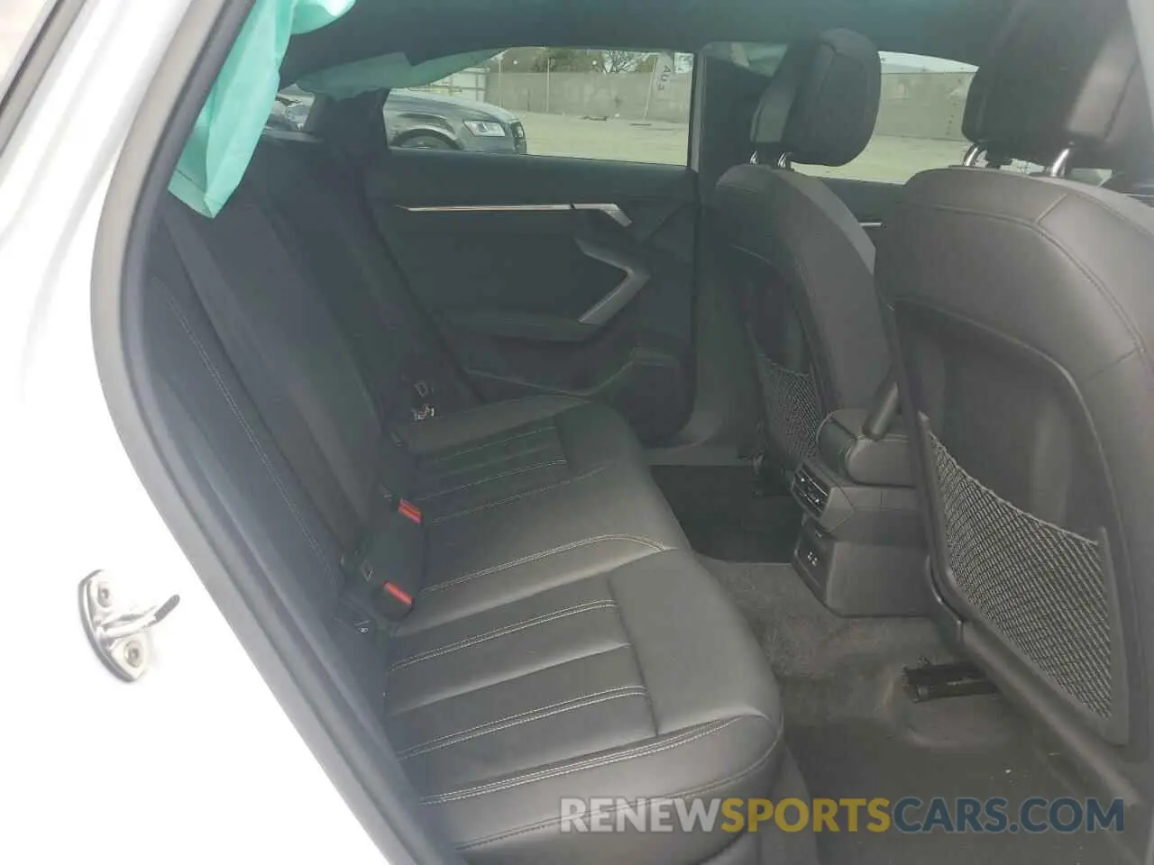 11 fotografías del automóvil dañado WAUGUDGY1SA060725 AUDI A3 2025