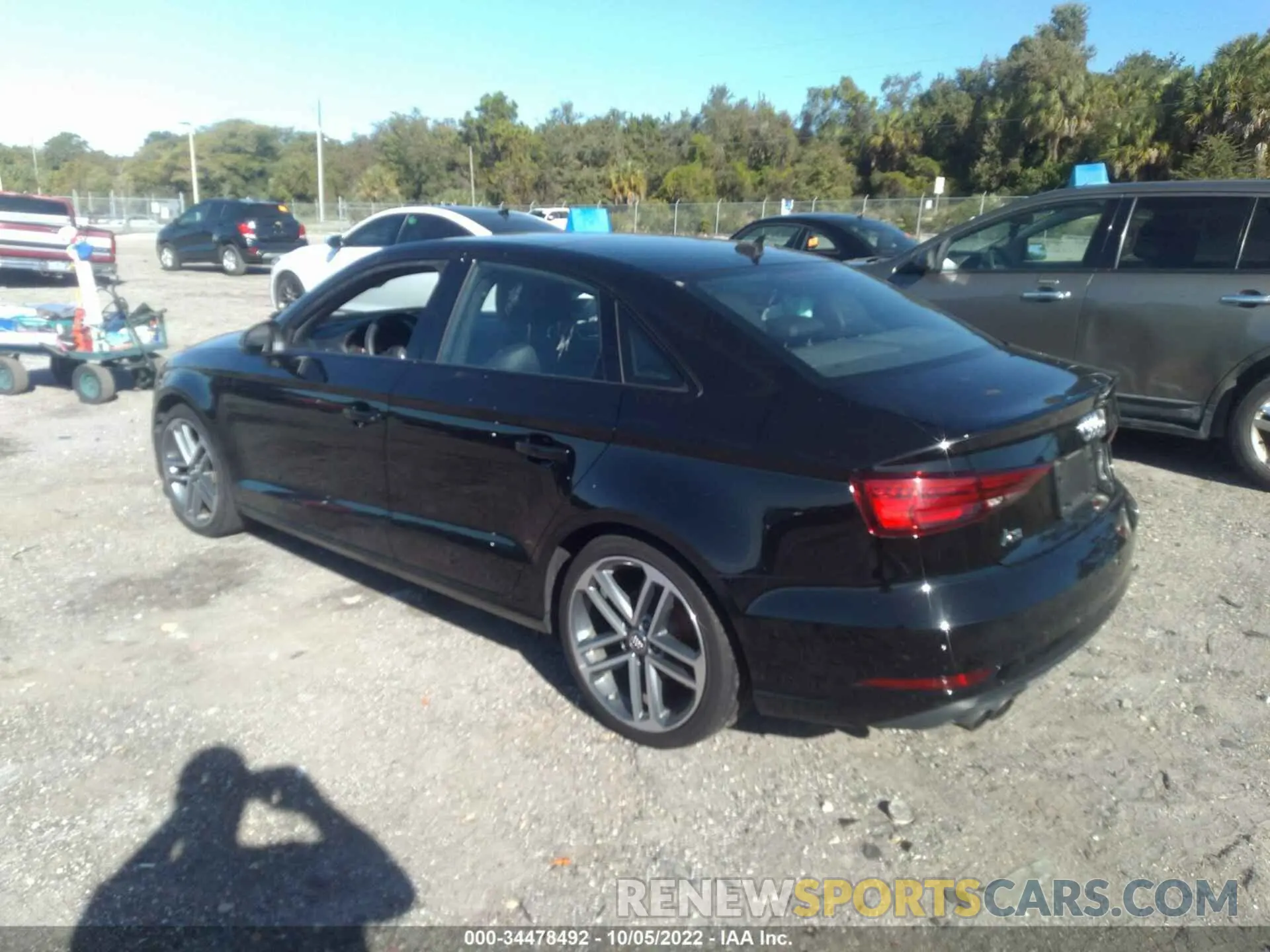 3 fotografías del automóvil dañado WAUAUGFF2KA086029 AUDI A3 SEDAN 2019