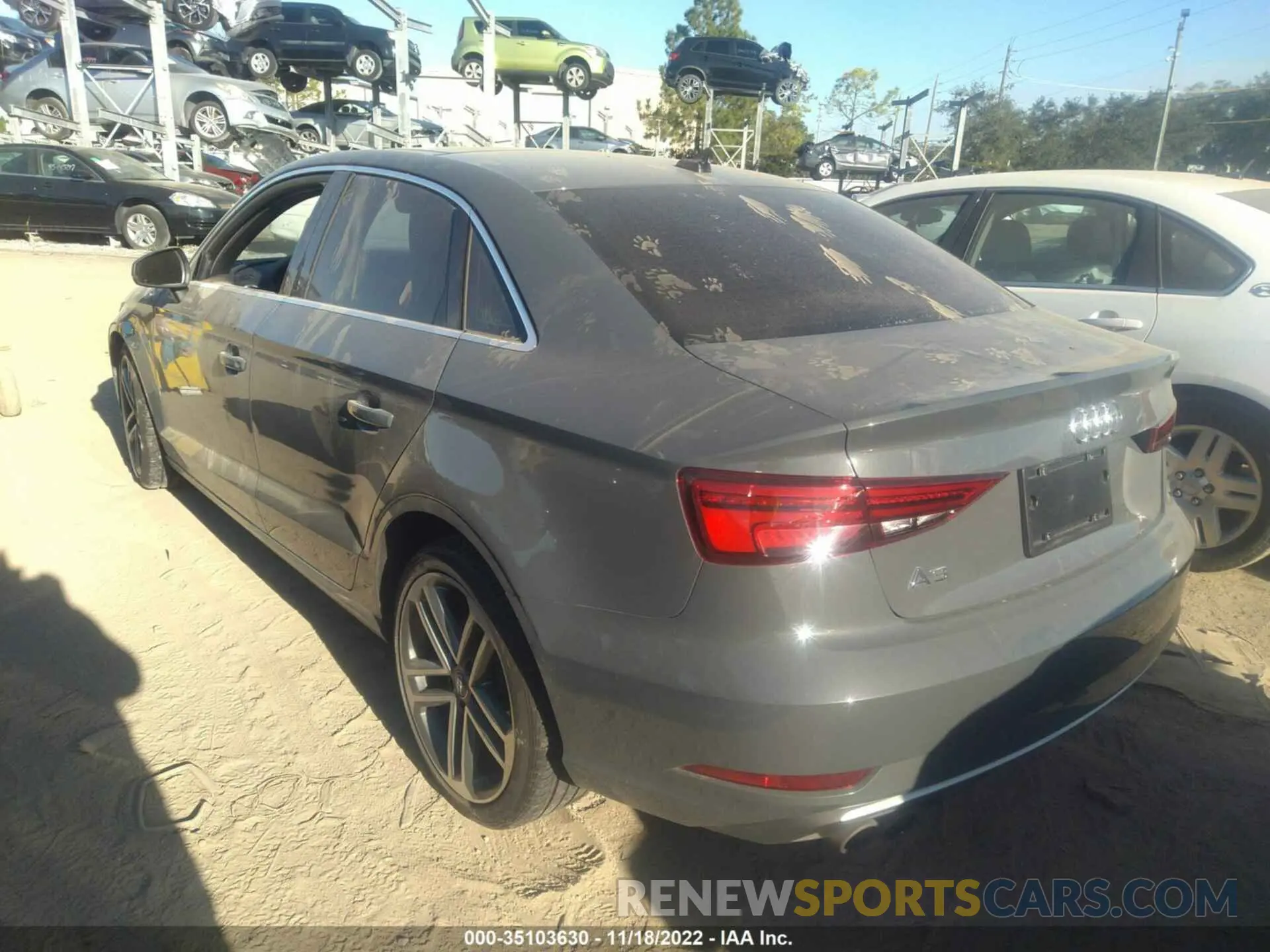 3 fotografías del automóvil dañado WAUAUGFF3K1011677 AUDI A3 SEDAN 2019