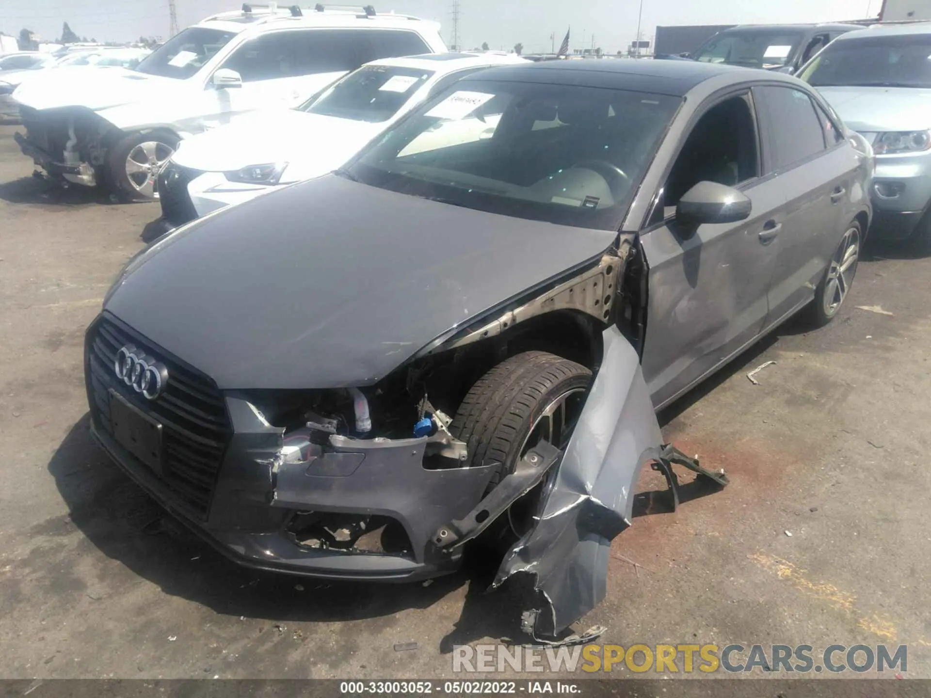 2 fotografías del automóvil dañado WAUAUGFF3KA090087 AUDI A3 SEDAN 2019