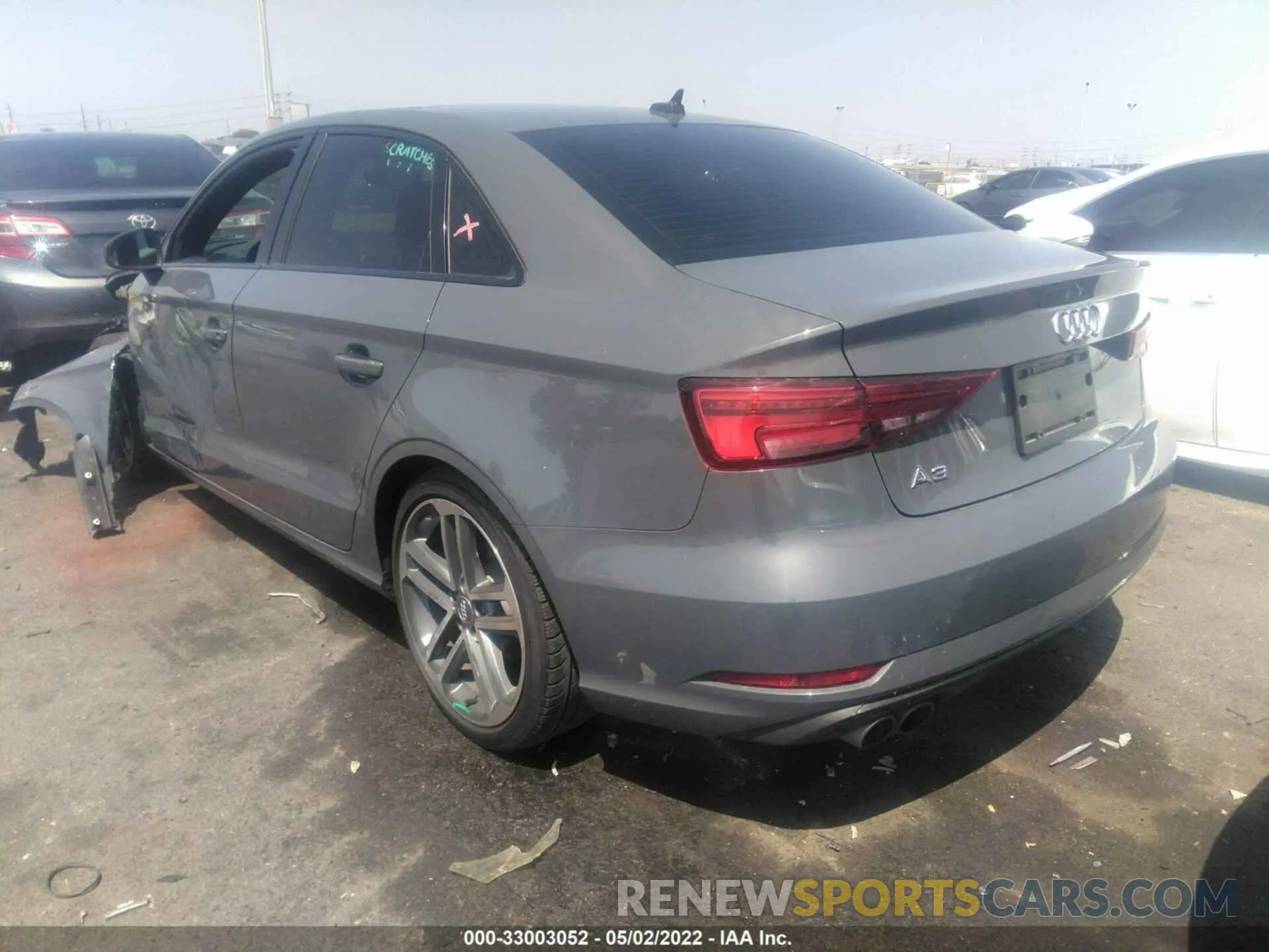 3 fotografías del automóvil dañado WAUAUGFF3KA090087 AUDI A3 SEDAN 2019