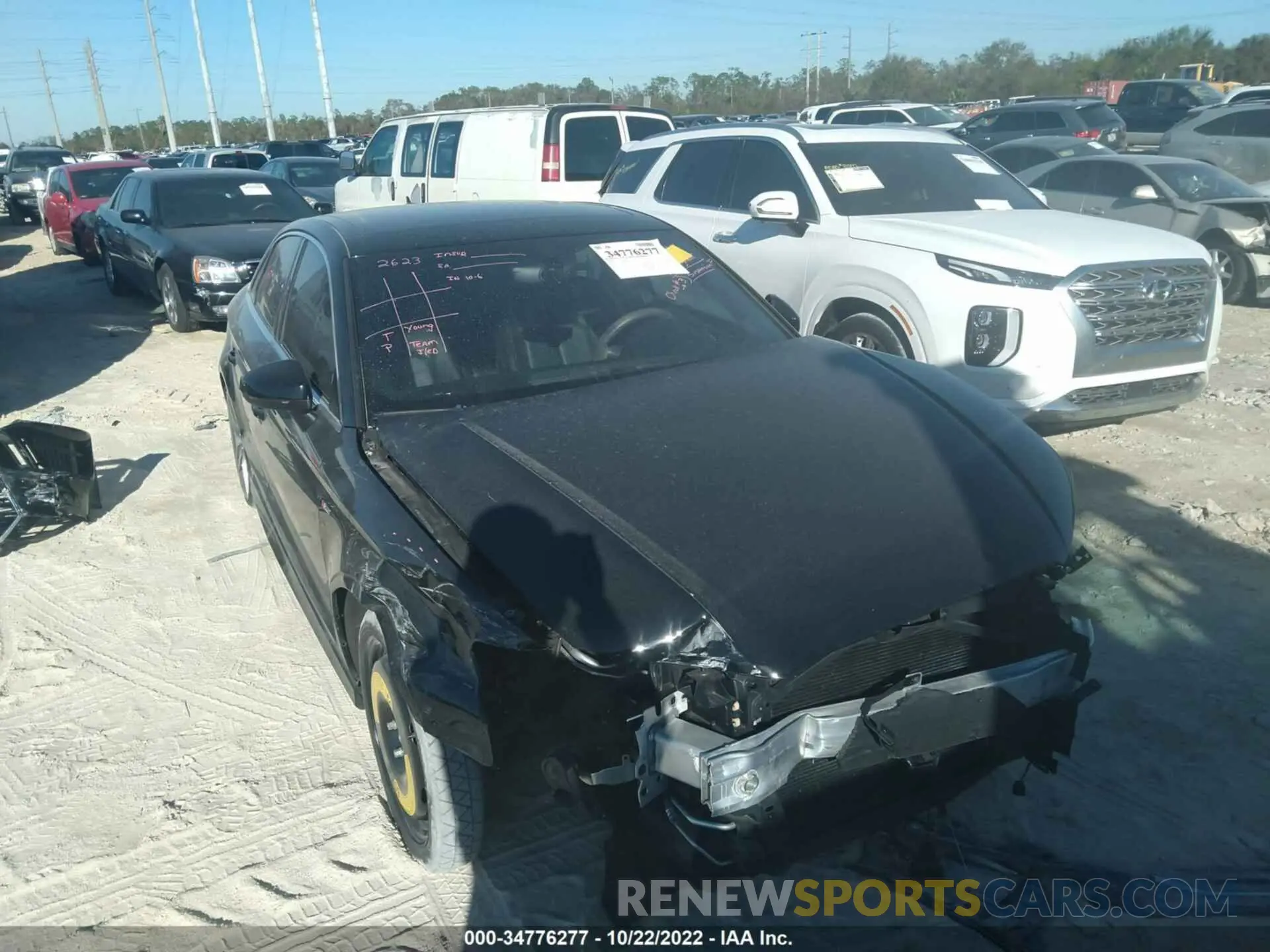 6 fotografías del automóvil dañado WAUGUGFF2K1009347 AUDI A3 SEDAN 2019