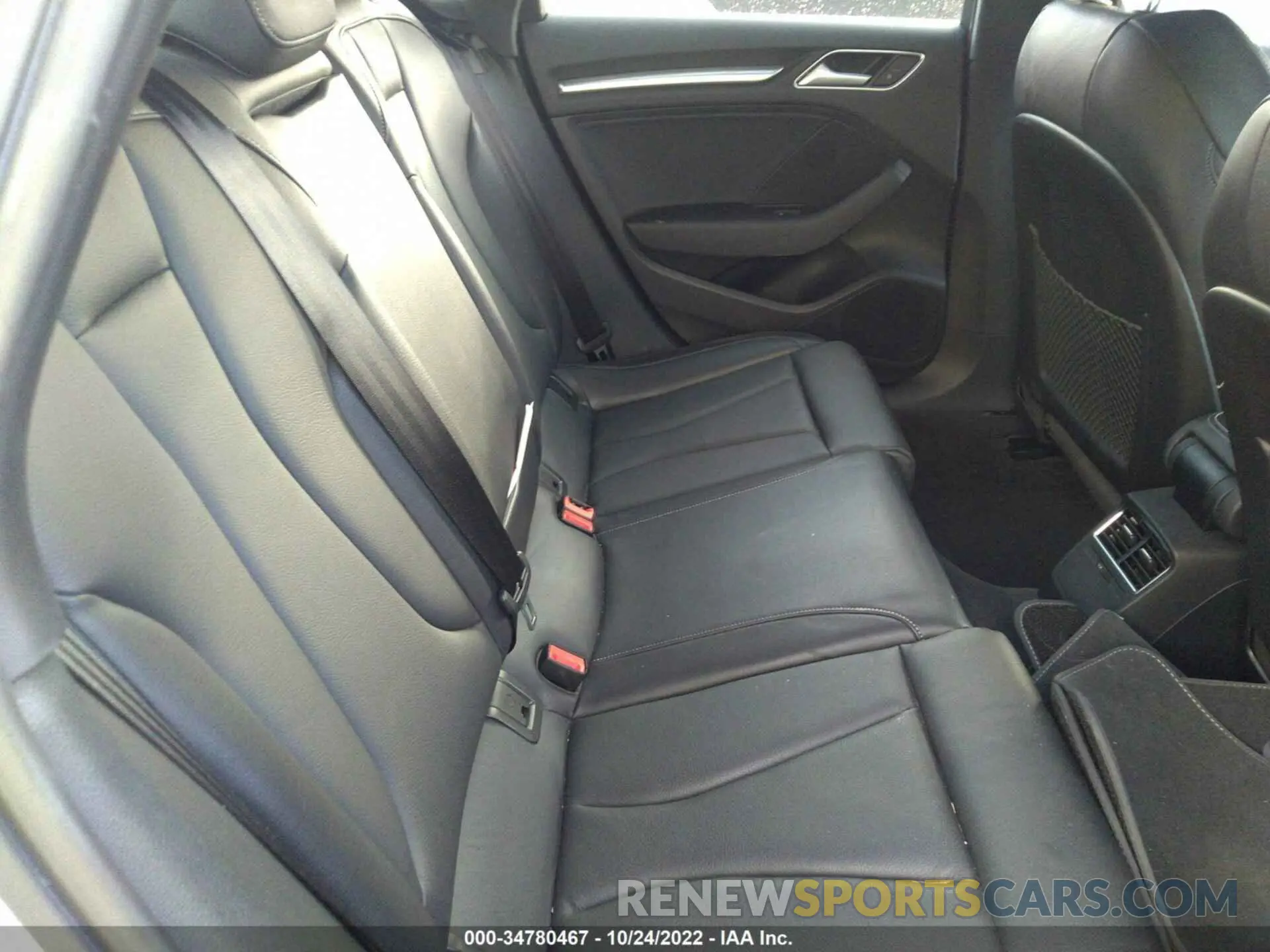 8 fotografías del automóvil dañado WAUAUGFF9LA013807 AUDI A3 SEDAN 2020
