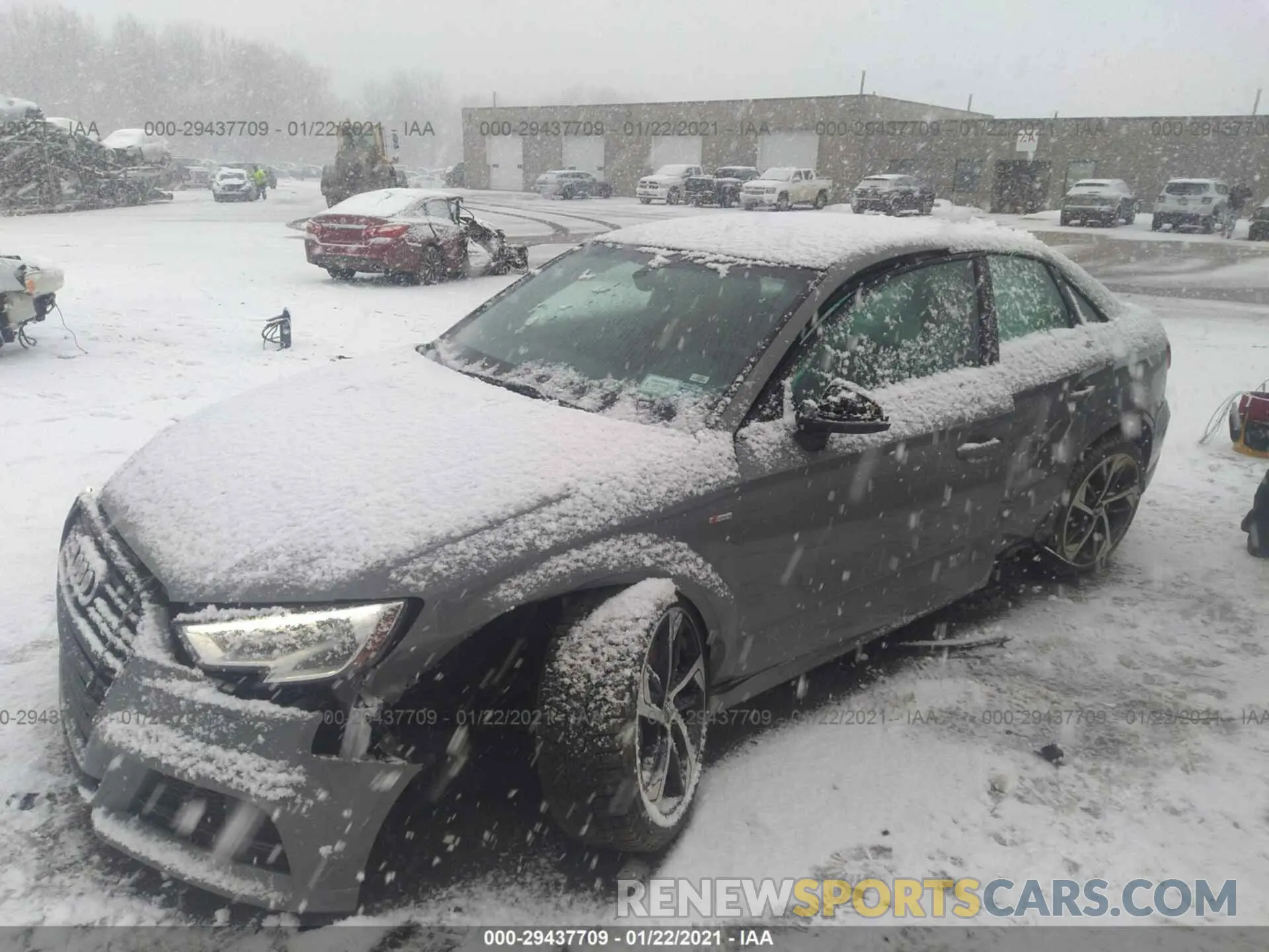 2 fotografías del automóvil dañado WAUBEGFF2LA014458 AUDI A3 SEDAN 2020