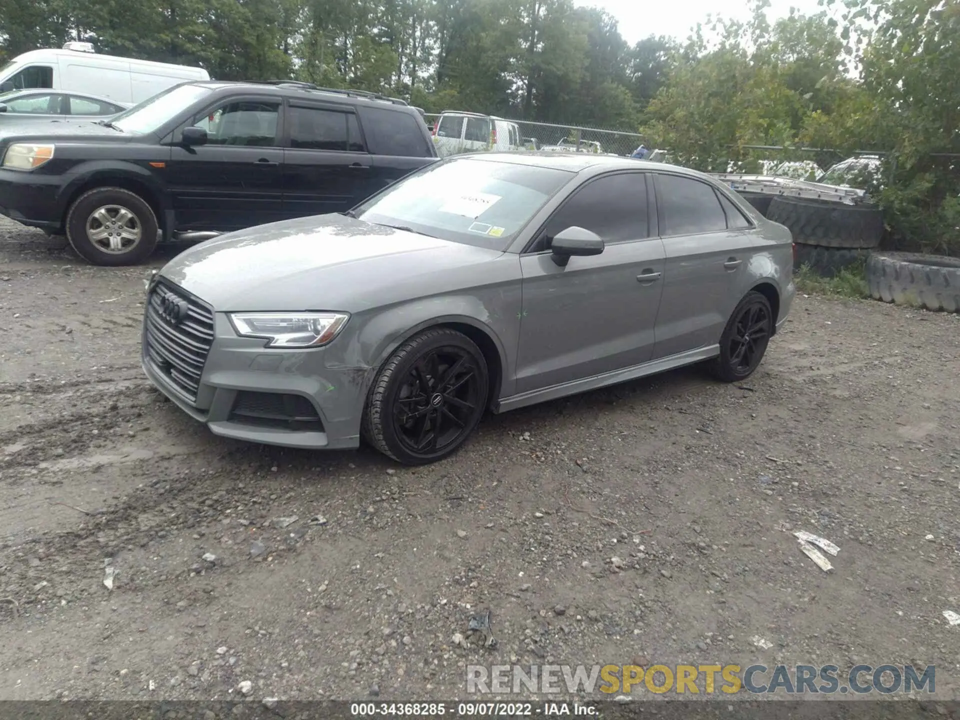 2 fotografías del automóvil dañado WAUBEGFF3LA053169 AUDI A3 SEDAN 2020