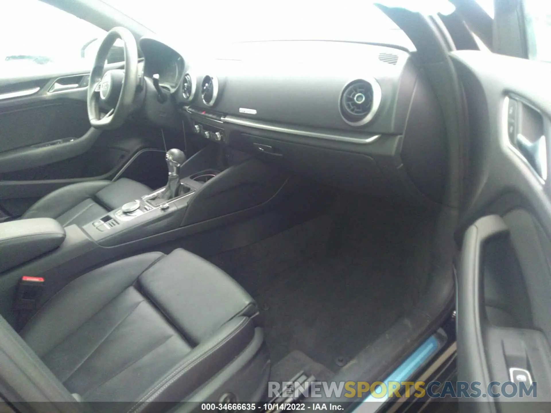4 fotografías del automóvil dañado WAUCUGFF3LA001922 AUDI A3 SEDAN 2020