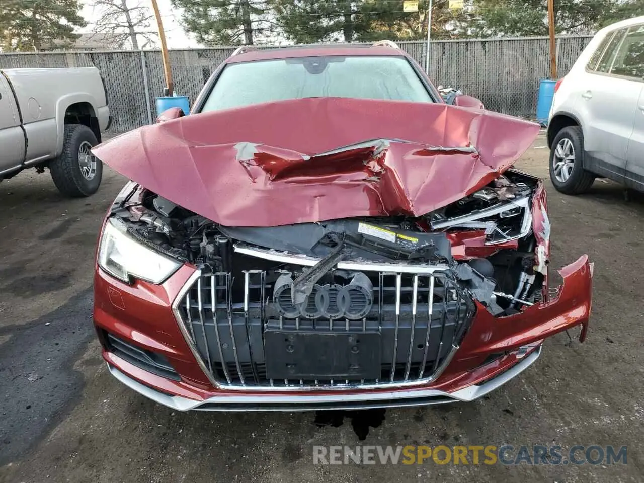 5 fotografías del automóvil dañado WA18NAF43JA142871 AUDI A4 2018