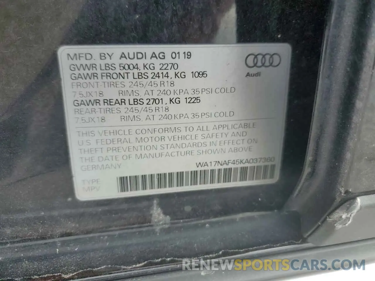 14 fotografías del automóvil dañado WA17NAF45KA037360 AUDI A4 2019
