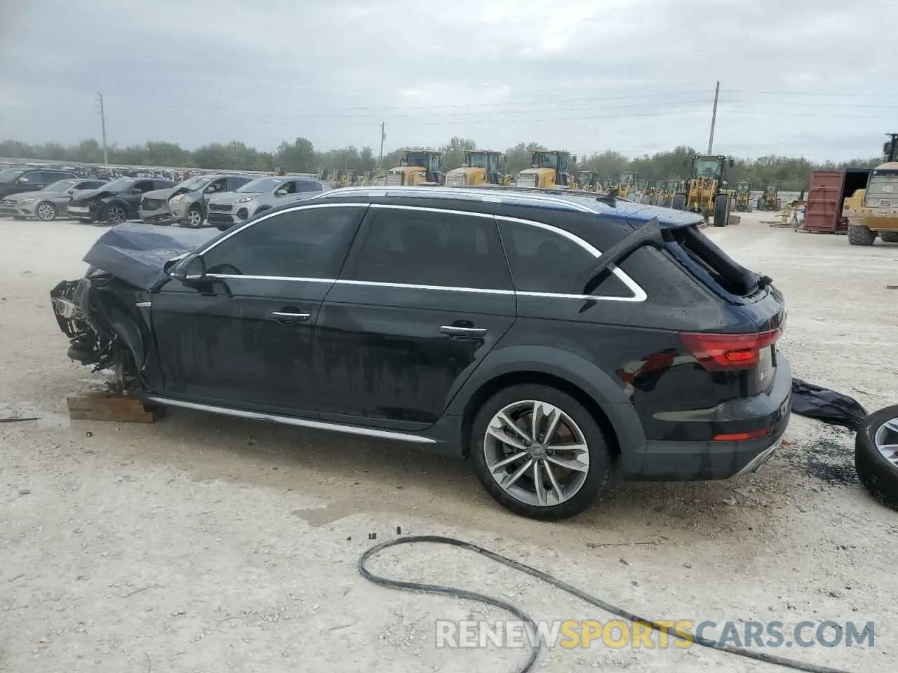 2 fotografías del automóvil dañado WA17NAF45KA037360 AUDI A4 2019