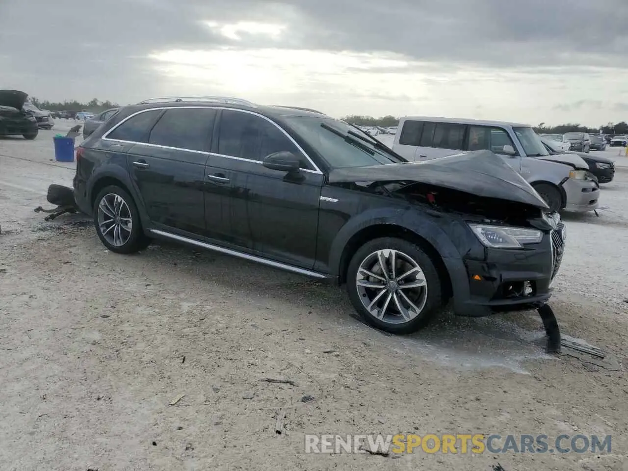 4 fotografías del automóvil dañado WA17NAF45KA037360 AUDI A4 2019