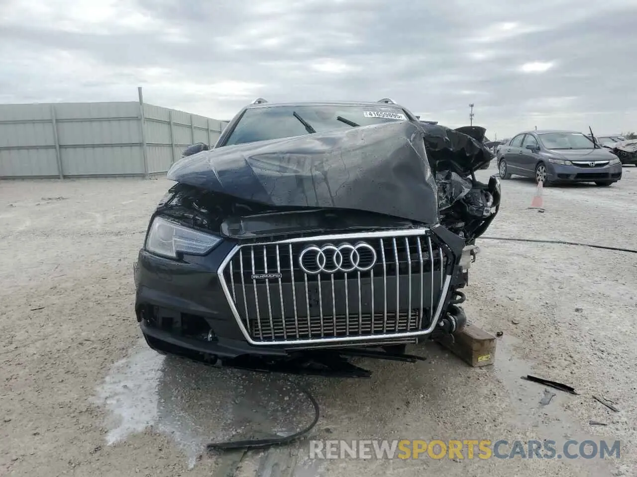 5 fotografías del automóvil dañado WA17NAF45KA037360 AUDI A4 2019