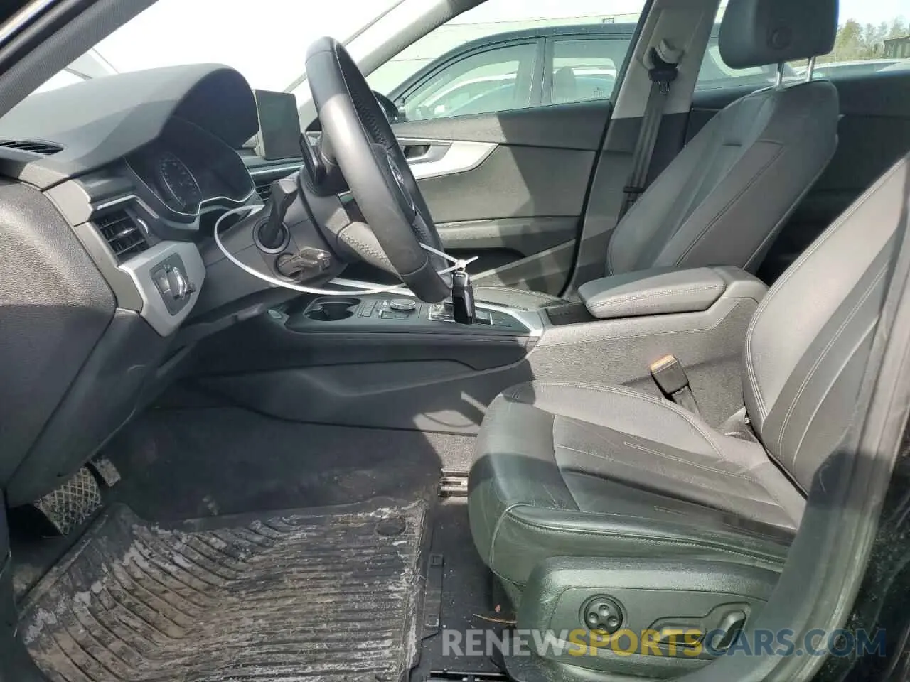 7 fotografías del automóvil dañado WAUANAF42KN012997 AUDI A4 2019