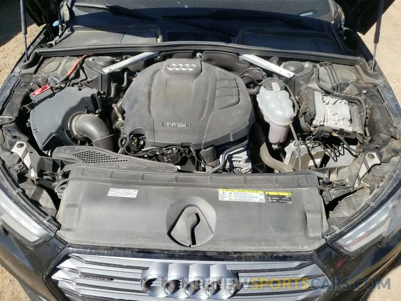 11 fotografías del automóvil dañado WAUANAF44KA054031 AUDI A4 2019