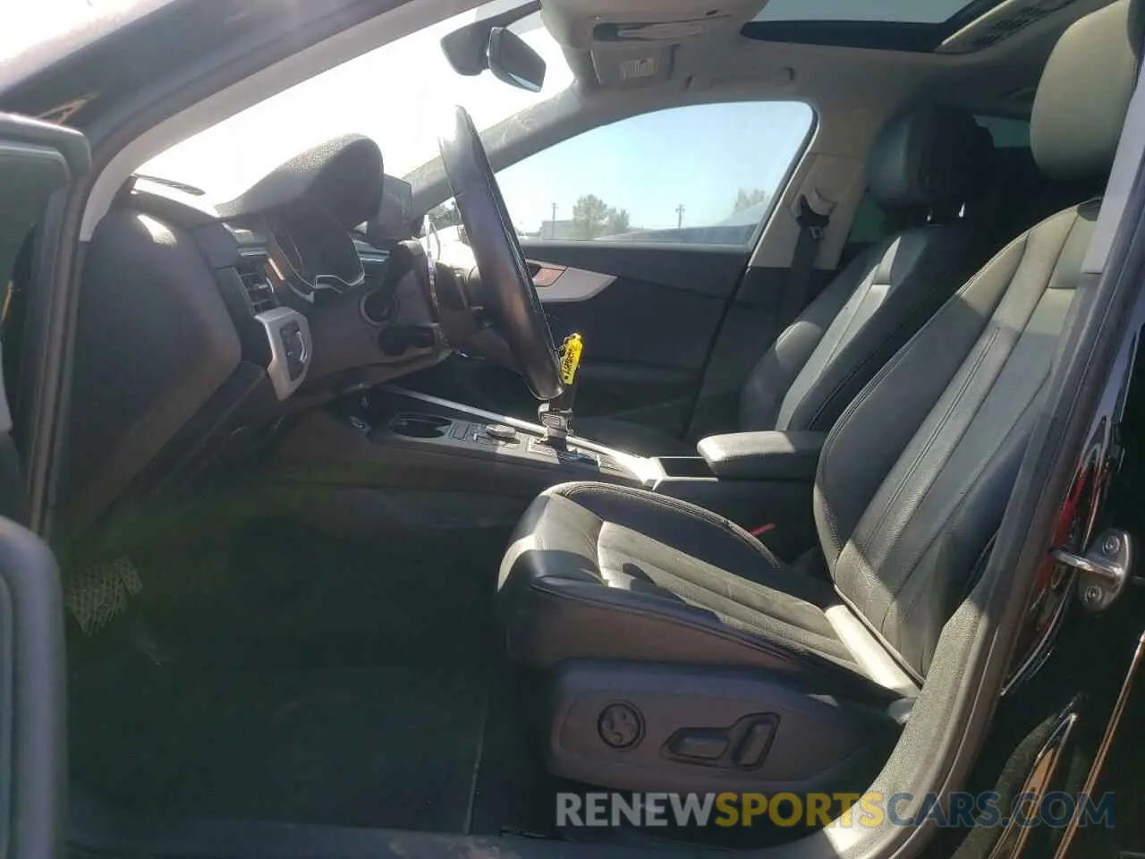 7 fotografías del automóvil dañado WAUANAF44KA054031 AUDI A4 2019