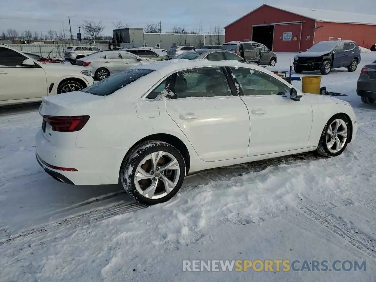 3 fotografías del automóvil dañado WAUBNAF40KN011030 AUDI A4 2019