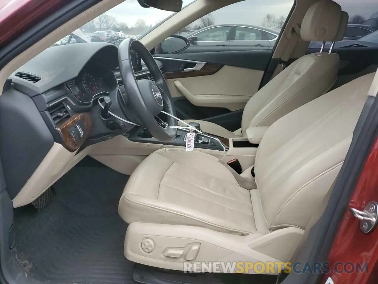 7 fotografías del automóvil dañado WAUDNAF42KN019767 AUDI A4 2019