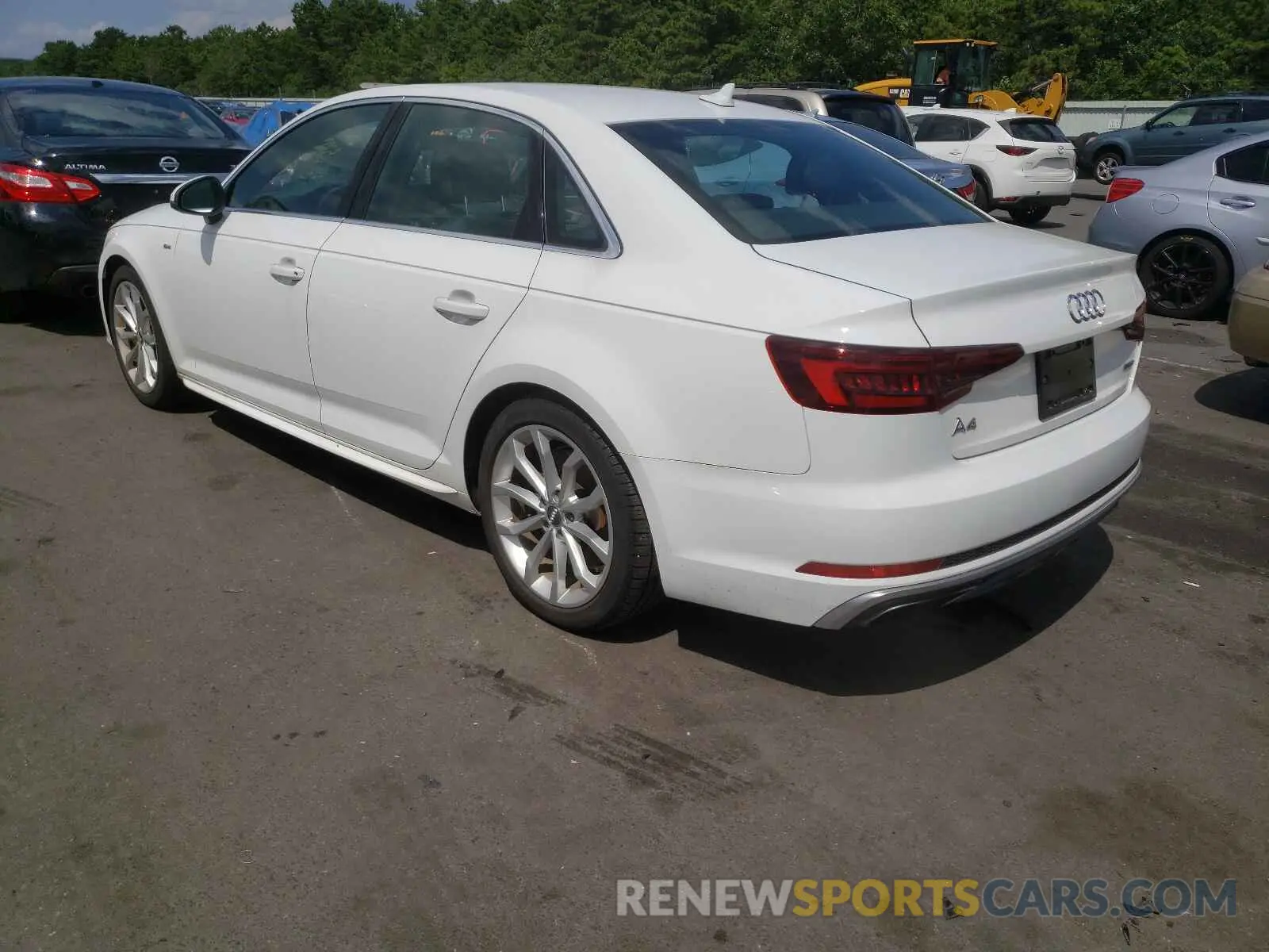 3 fotografías del automóvil dañado WAUDNAF43KN006185 AUDI A4 2019