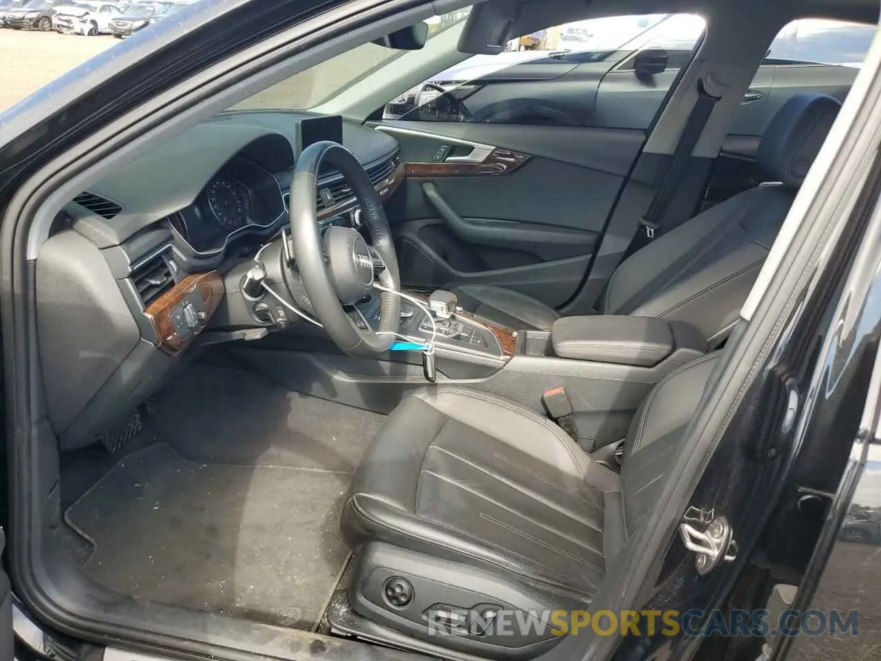 7 fotografías del automóvil dañado WAUDNAF44KN013243 AUDI A4 2019
