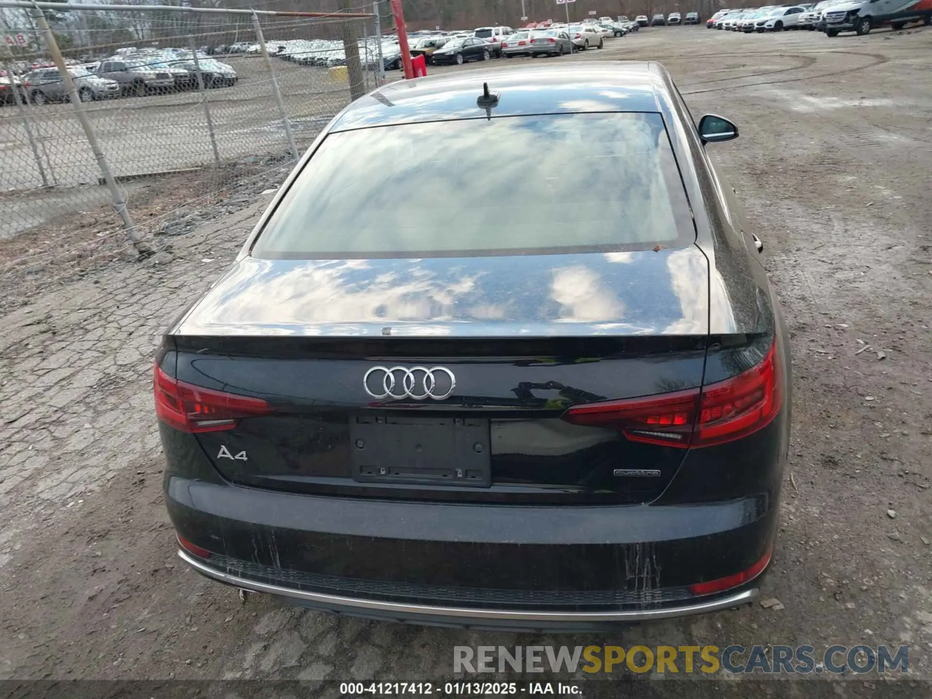 17 fotografías del automóvil dañado WAUDNAF45KA108157 AUDI A4 2019