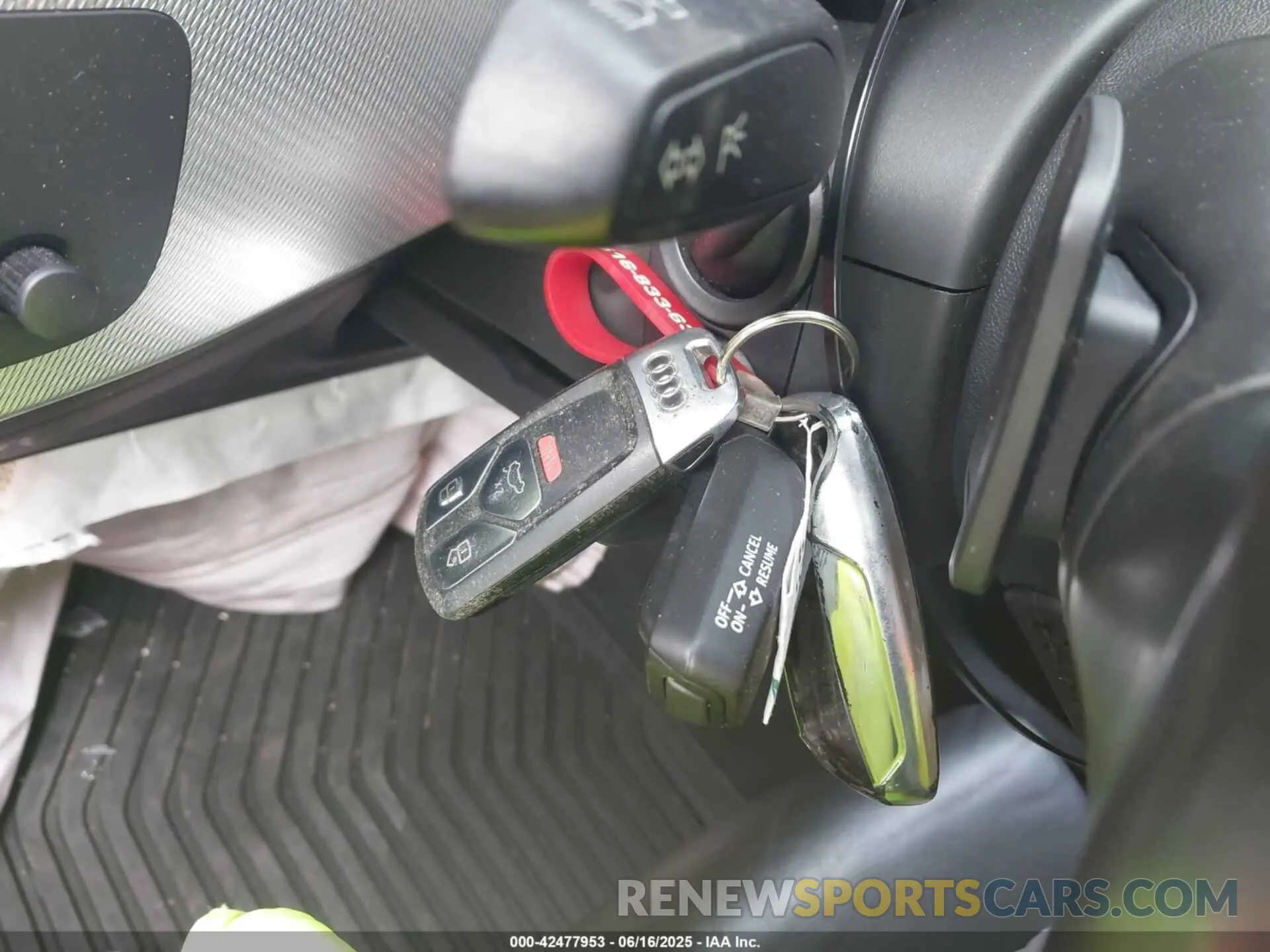 11 fotografías del automóvil dañado WAUDNAF46KN011574 AUDI A4 2019