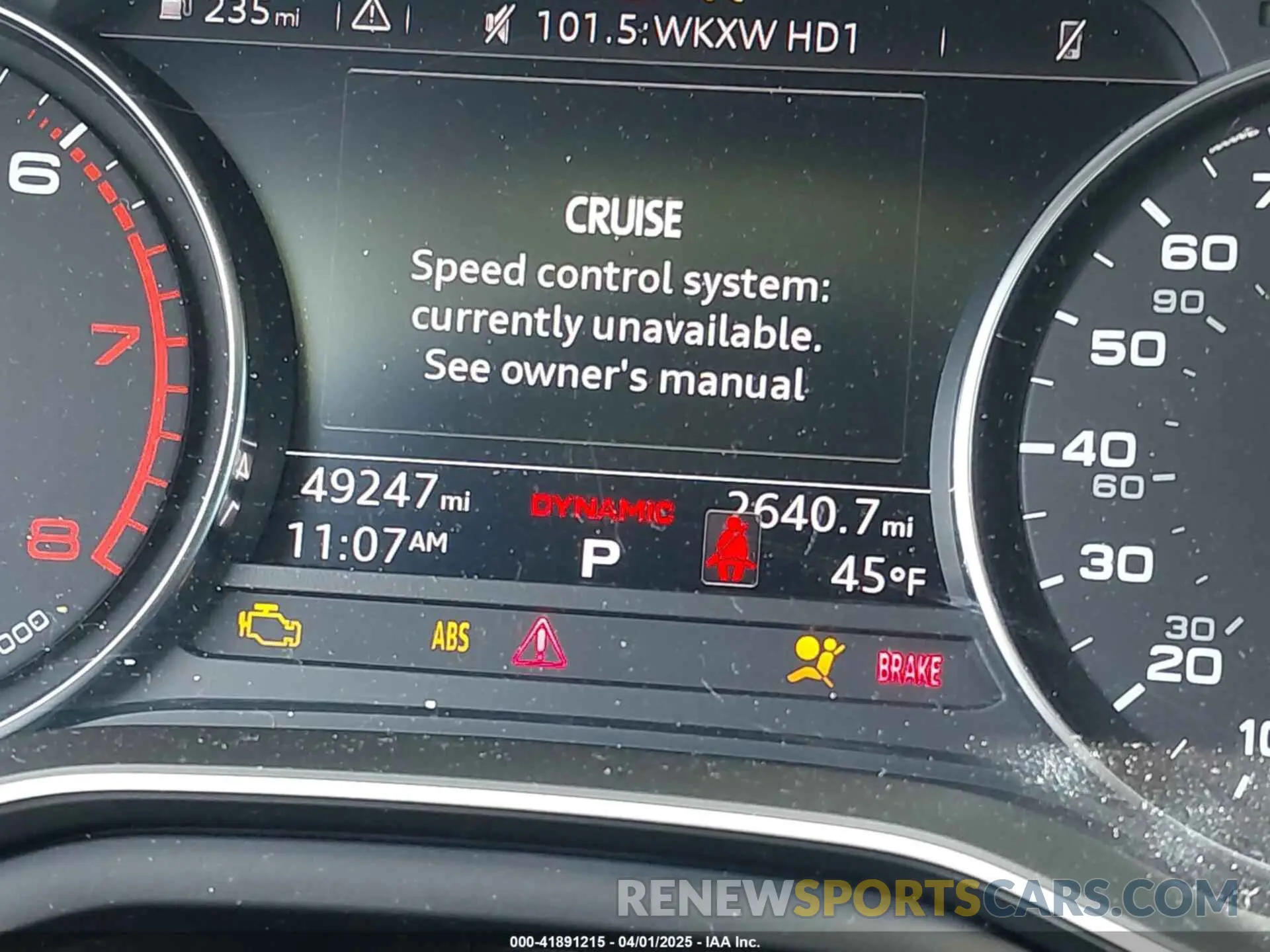 15 fotografías del automóvil dañado WAUDNAF47KA107169 AUDI A4 2019